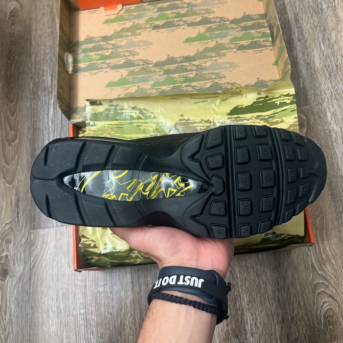 Corteiz × Nike Nike Air Max 95 Corteiz Honey Blacks size 8.5 Size US 8.5 / EU 41-42 - 4 Thumbnail