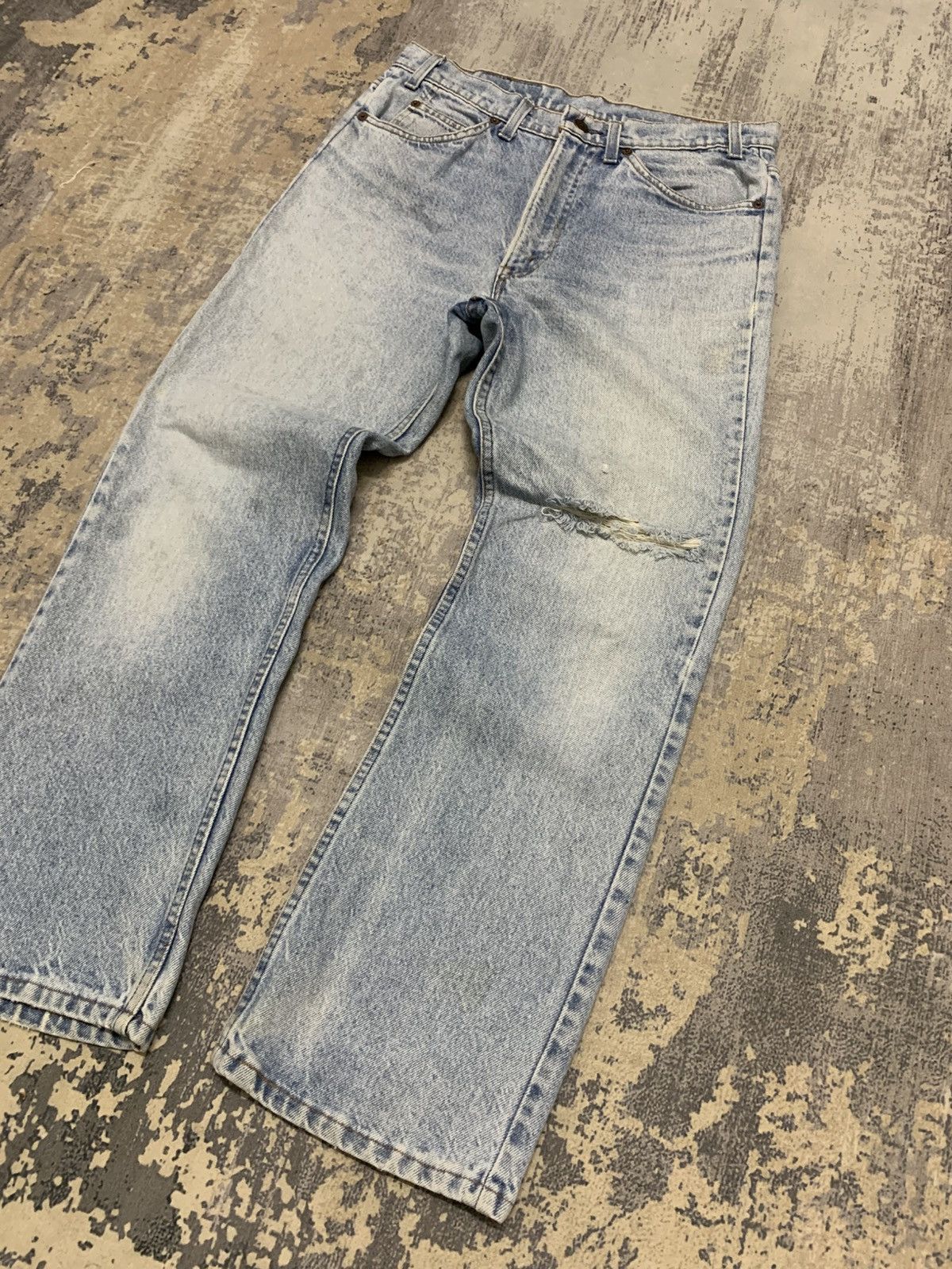 Levi's Vintage Levi's 517 Light Wash Distressed Grunge Jeans 32x27 Size US 32 / EU 48 - 5 Thumbnail