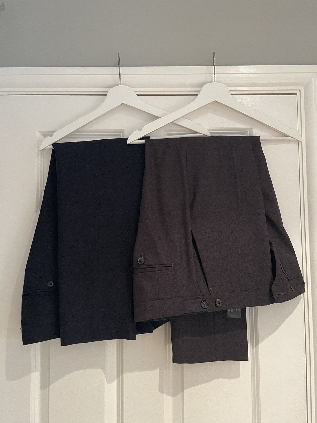 Reiss Reiss trousers bundle Size 36R - 1 Thumbnail