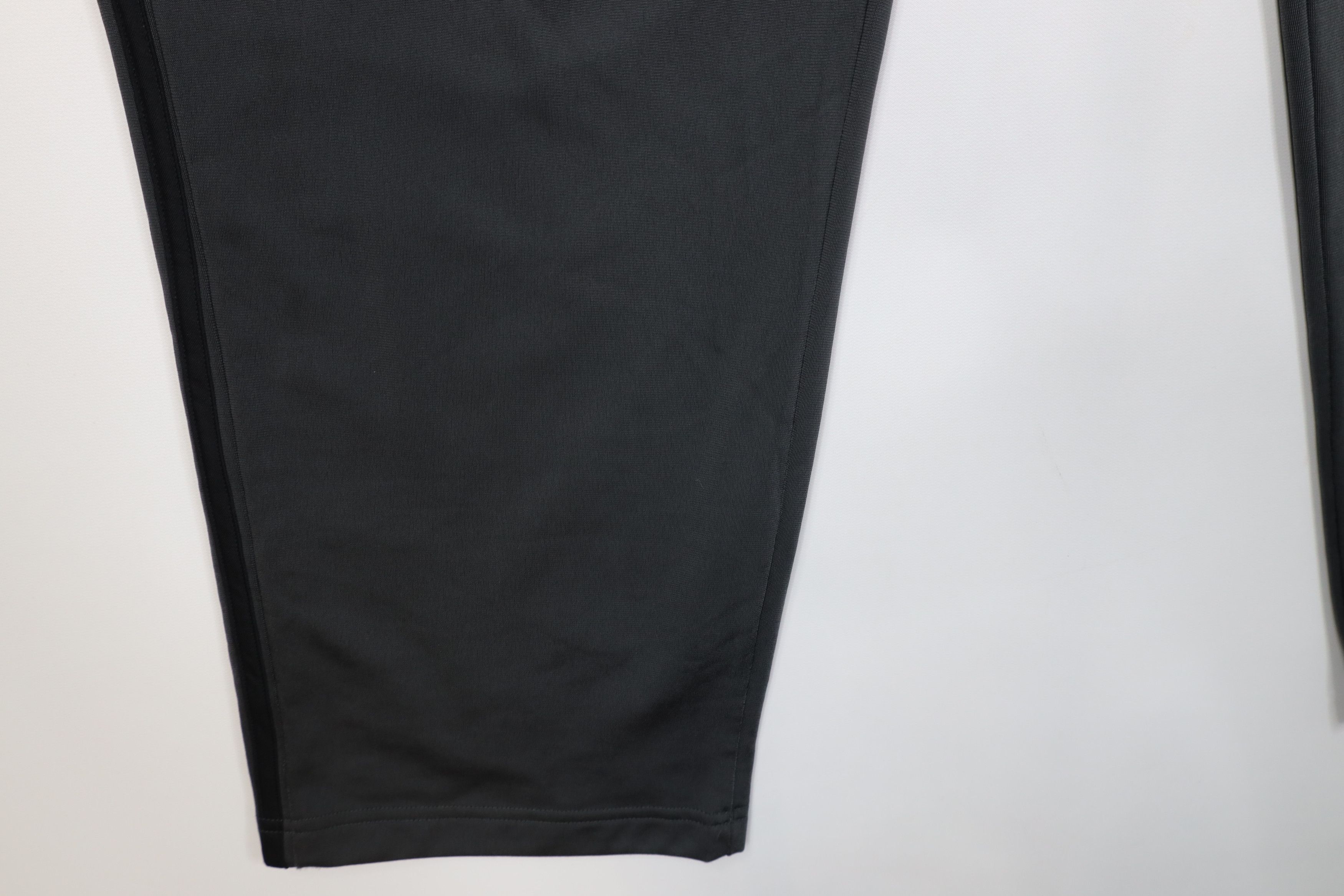 Adidas Y2K Adidas Spell Out Striped Wide Leg Sweatpants Pants Gray Size US 36 / EU 52 - 5 Thumbnail