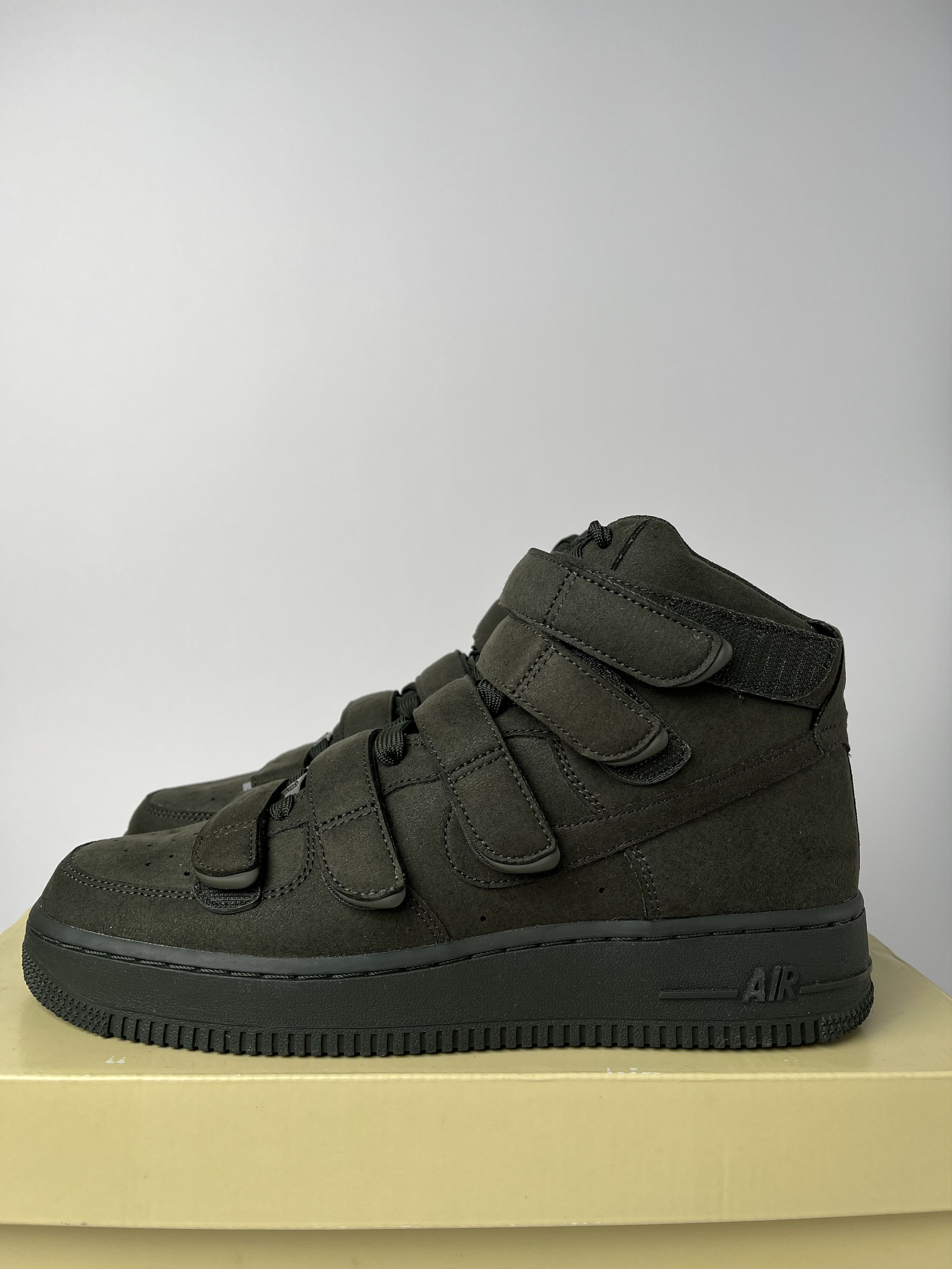 Billie Eilish × Nike High-top sneakers Nike x Billie Eilish Air Force 1 High '07 Size US 9.5 / EU 42-43 - 2 Thumbnail