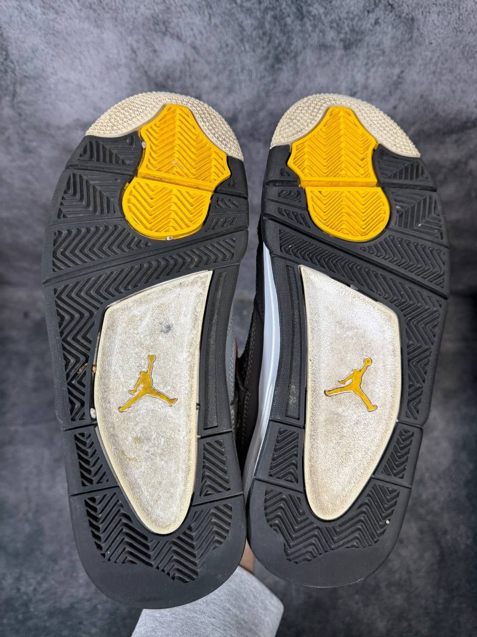 Jordan Brand Size 6.5Y | Jordan 4 Cool Gray No Box | Pre-Owned Size US 6.5 / EU 39-40 - 6 Thumbnail