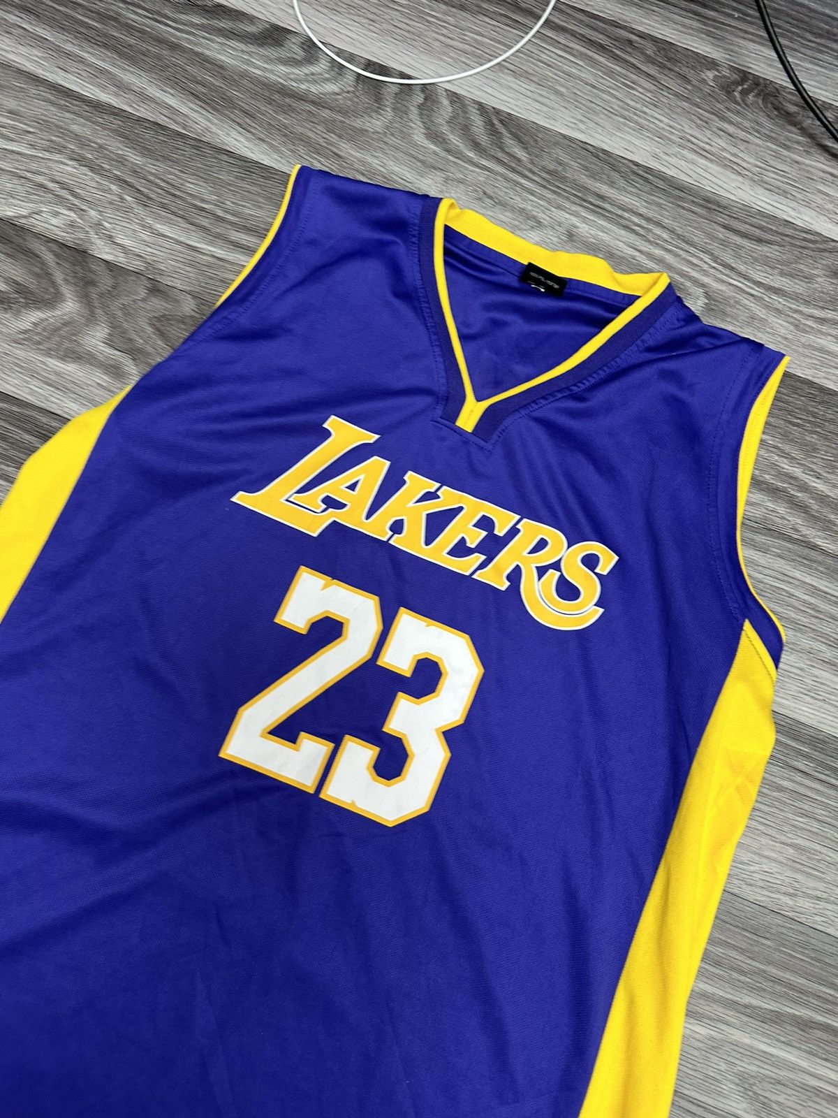 NBA Lakers Vintage Lebron James 23 Los Angeles Lakers Jersey Size US XL / EU 56 / 4 - 2 Thumbnail