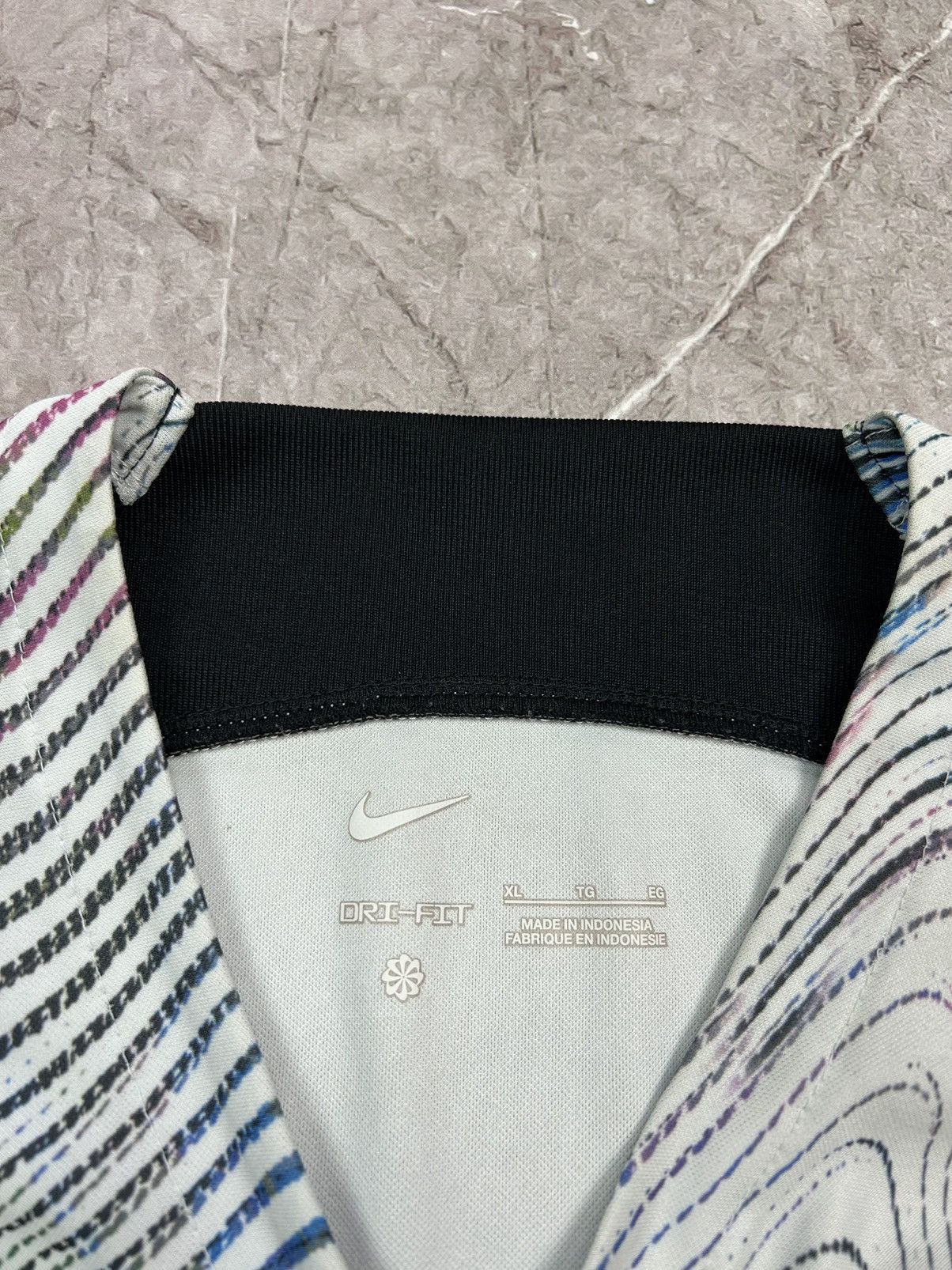 Nike LIVERPOOL 2022-2023 Darwin Size US XL / EU 56 / 4 - 6 Thumbnail