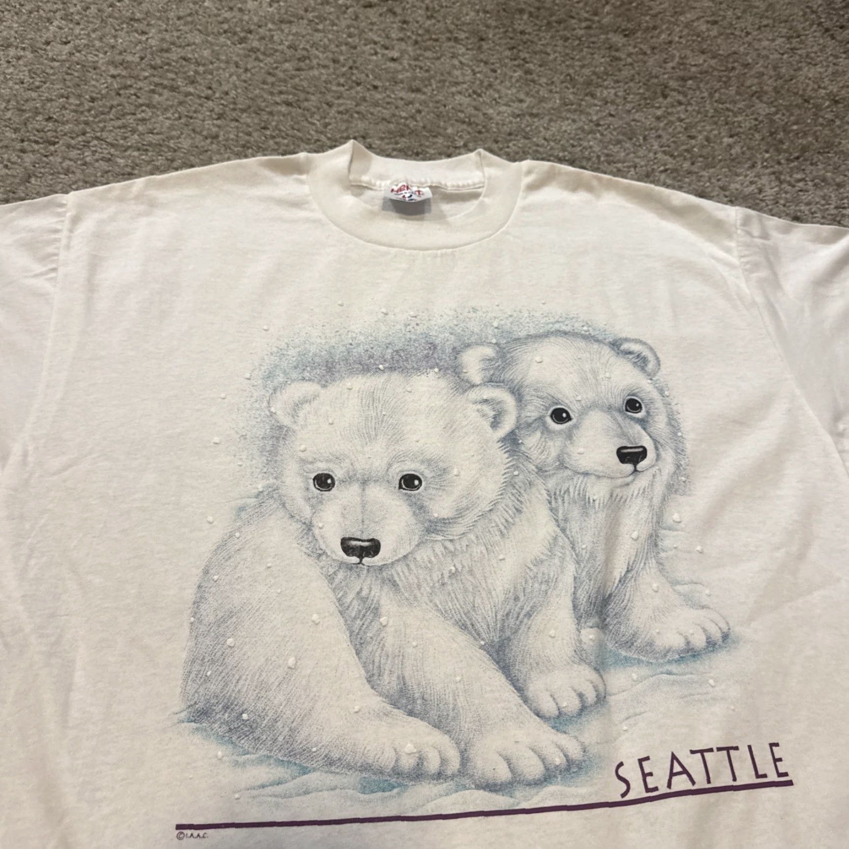 TEE JAYS VINTAGE Polar Bear Nature Animal Winter Seattle White T-Shirt XL TeeJays Mens Regular Size US XL / EU 56 / 4 - 4 Thumbnail