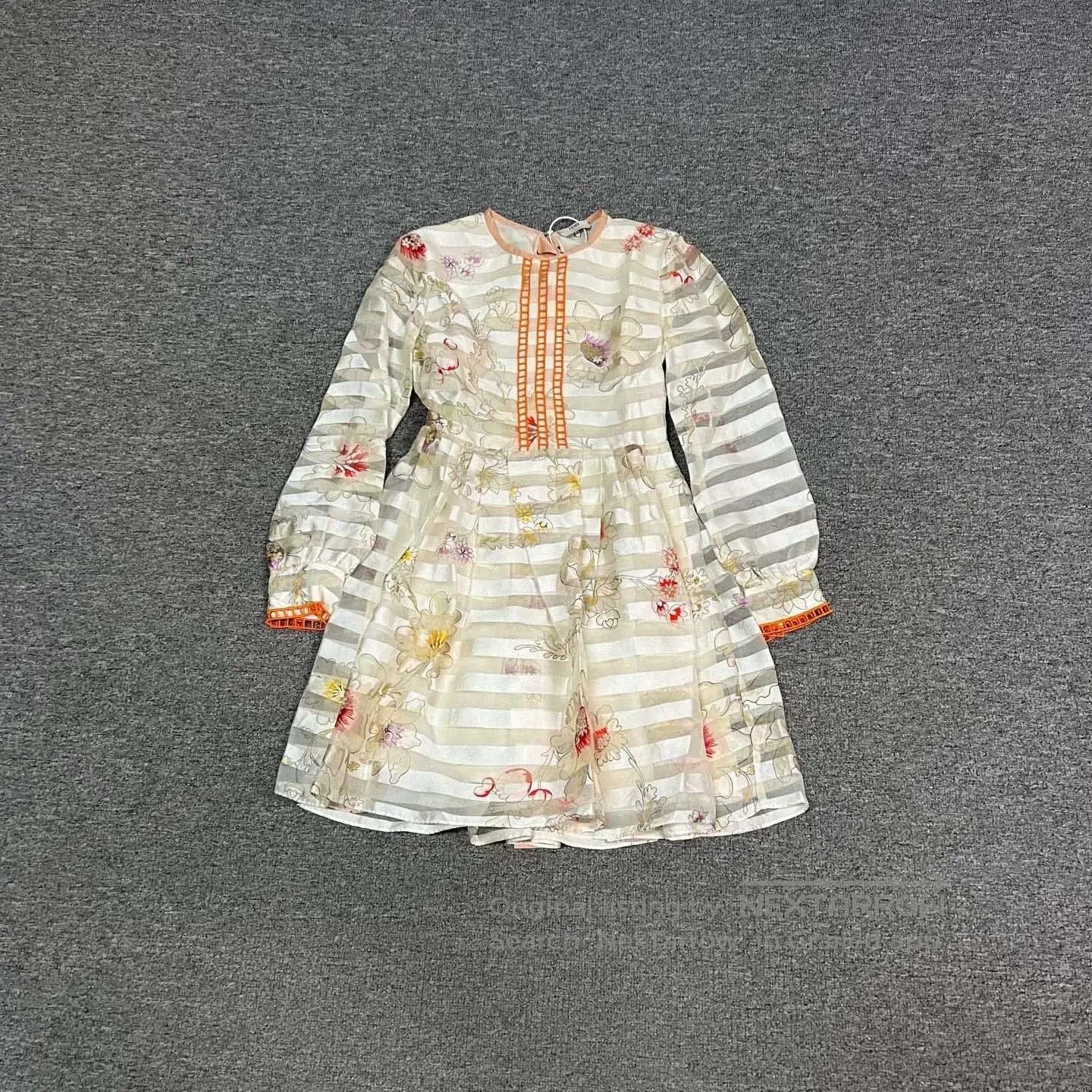 Fendi Fendi Runway Cutout Stripe Floral Silk Dress. Size XS / US 0-2 / IT 36-38 - 1 Thumbnail