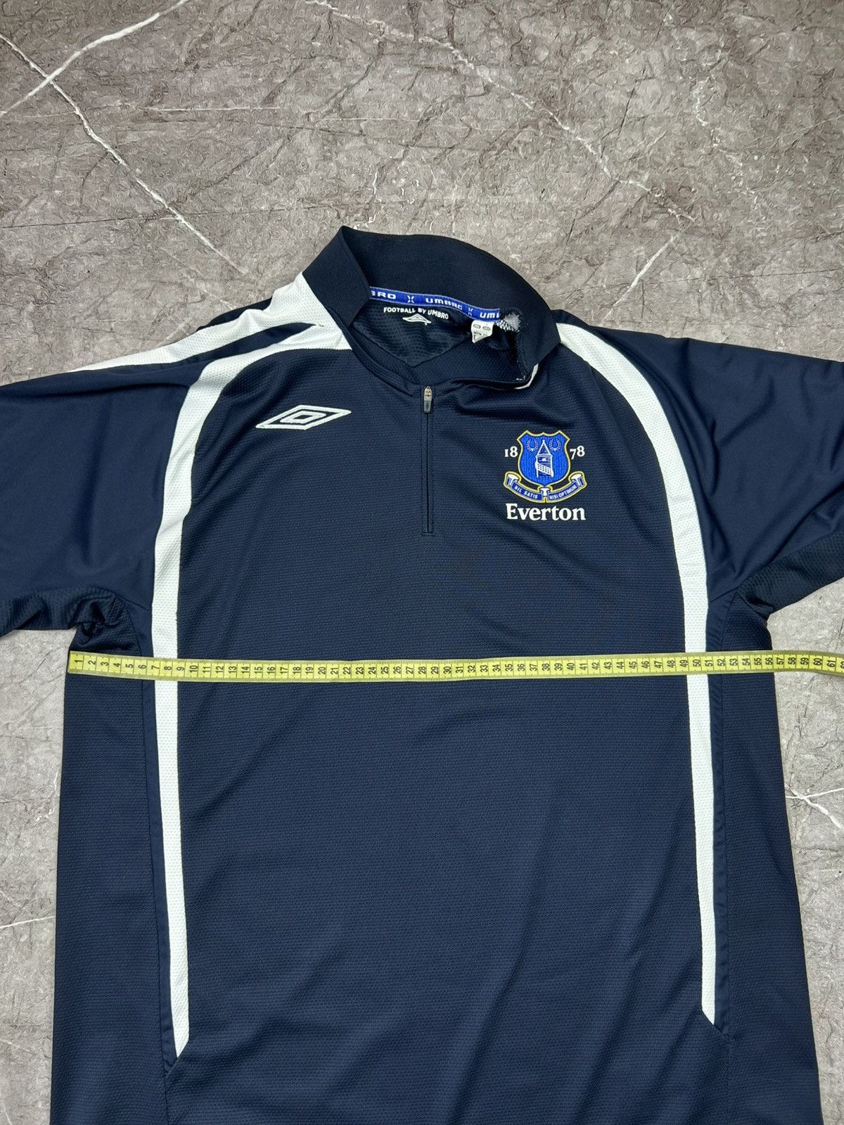Umbro Umbro Everton Vintage jersey Y2k Size L Size US L / EU 52-54 / 3 - 10 Thumbnail