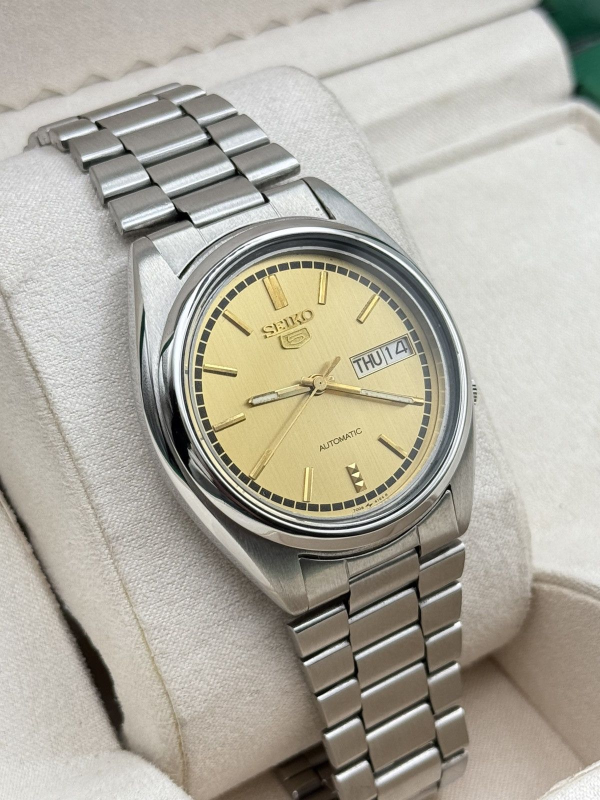 Jewelry Seiko 5 Automatic Wristwatch Japan Movement Golden Dial Size 36 - 3 Thumbnail