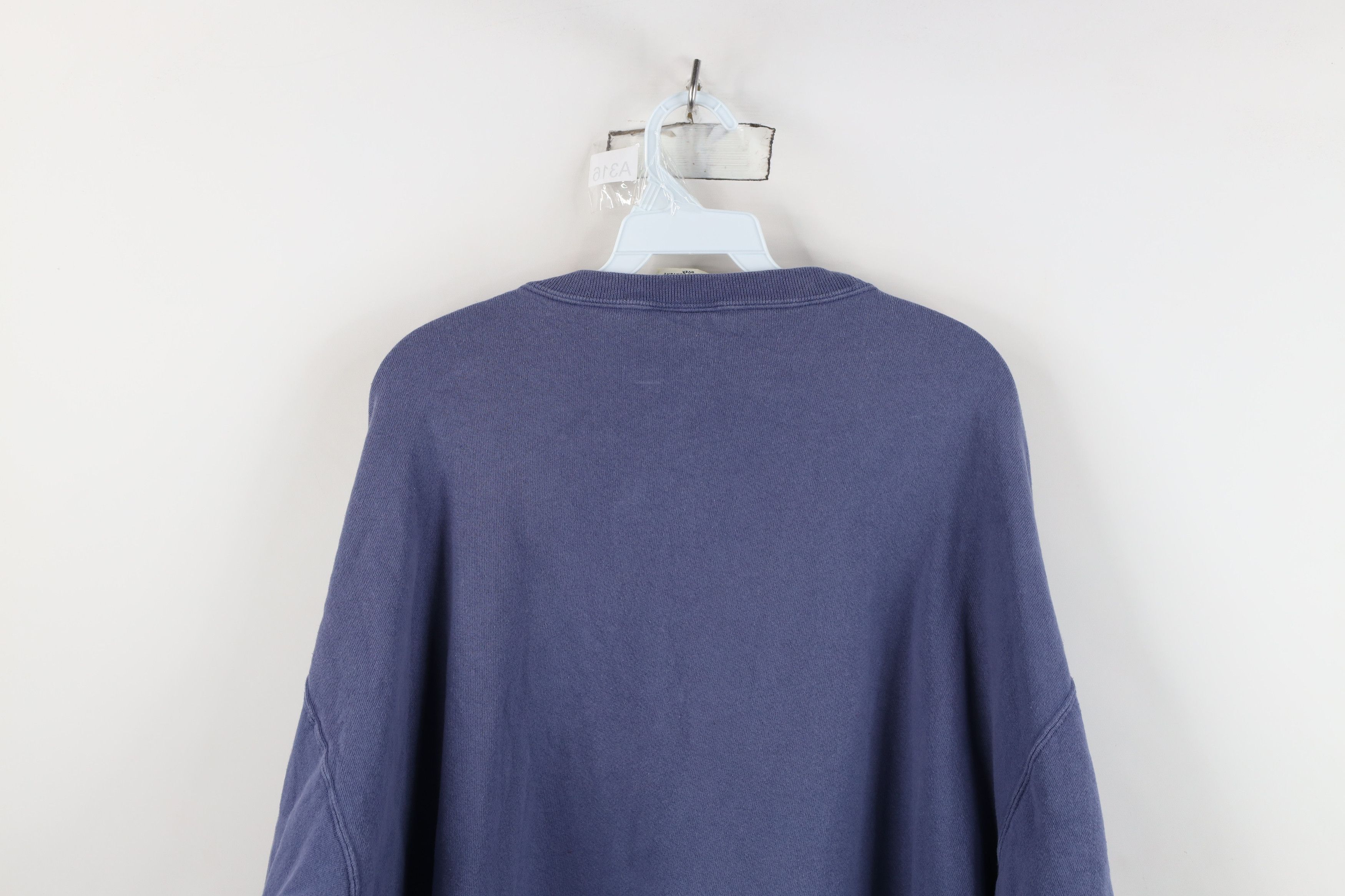 Vintage Vintage 90s Streetwear Michigan Rowing Sweatshirt Blue Size US L / EU 52-54 / 3 - 13 Thumbnail