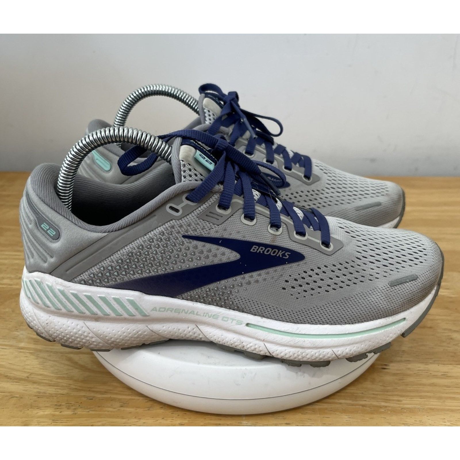 Brooks Brooks Adrenaline GTS 22 Women’s 8 Grey Purple Size US 8 / IT 38 - 1 Thumbnail