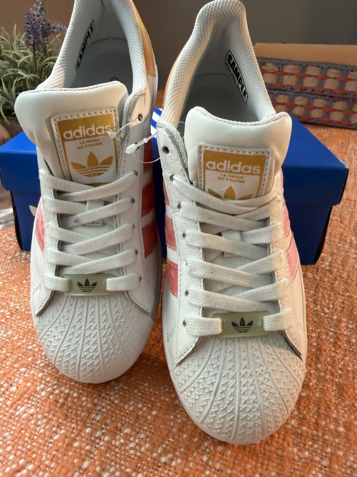 Adidas Beautiful Pink Adidas Superstar samples in Men's size 7 New Size US 7 / IT 37 - 12 Thumbnail