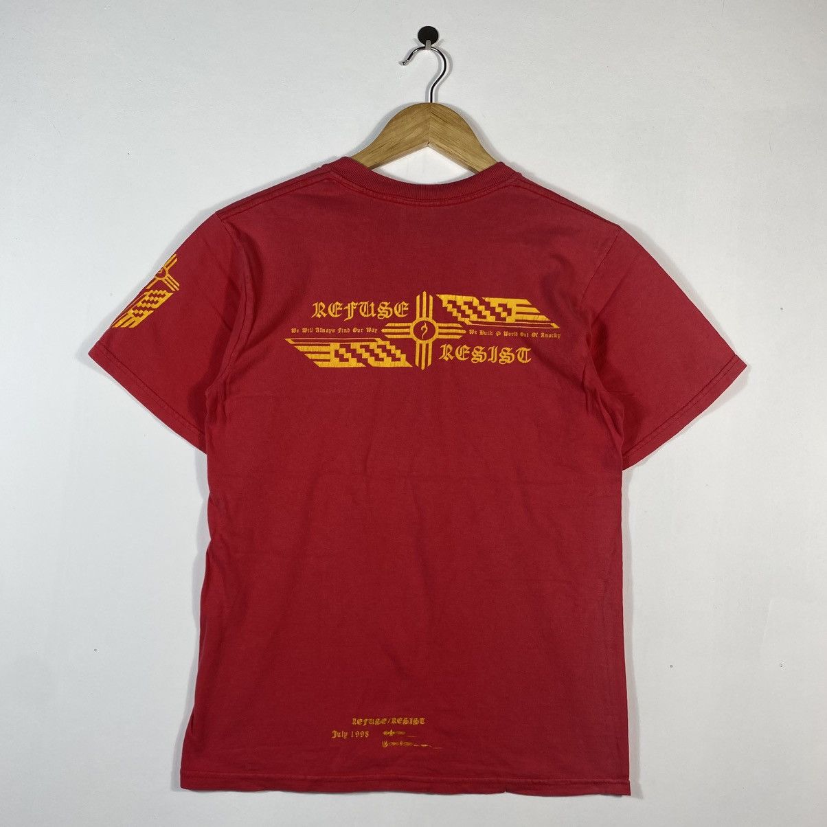 Vintage Vintage 90's REFUSE/RESIST July 1998 Zia Sun Tee Shirt Size US S / EU 44-46 / 1 - 5 Thumbnail