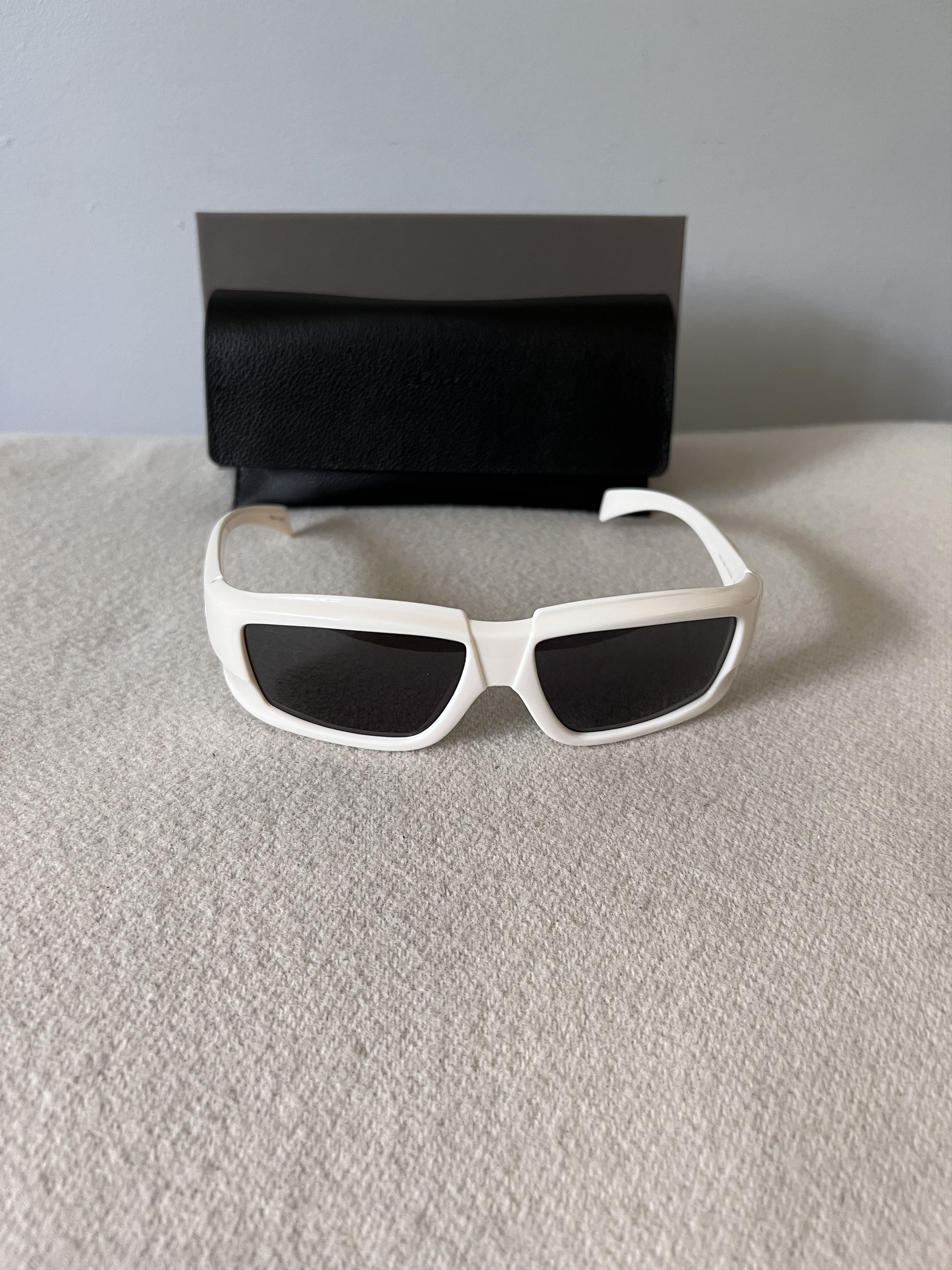 Rick Owens Rick Sunglasses in Cream Temple
