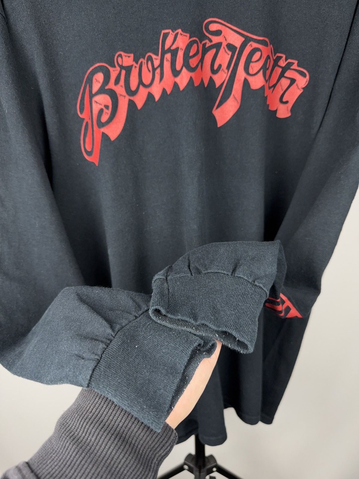 Band Tees 00s Broken Teeth Metal Band Hardcore Long Sleeve T-Shirt Size US L / EU 52-54 / 3 - 13 Thumbnail