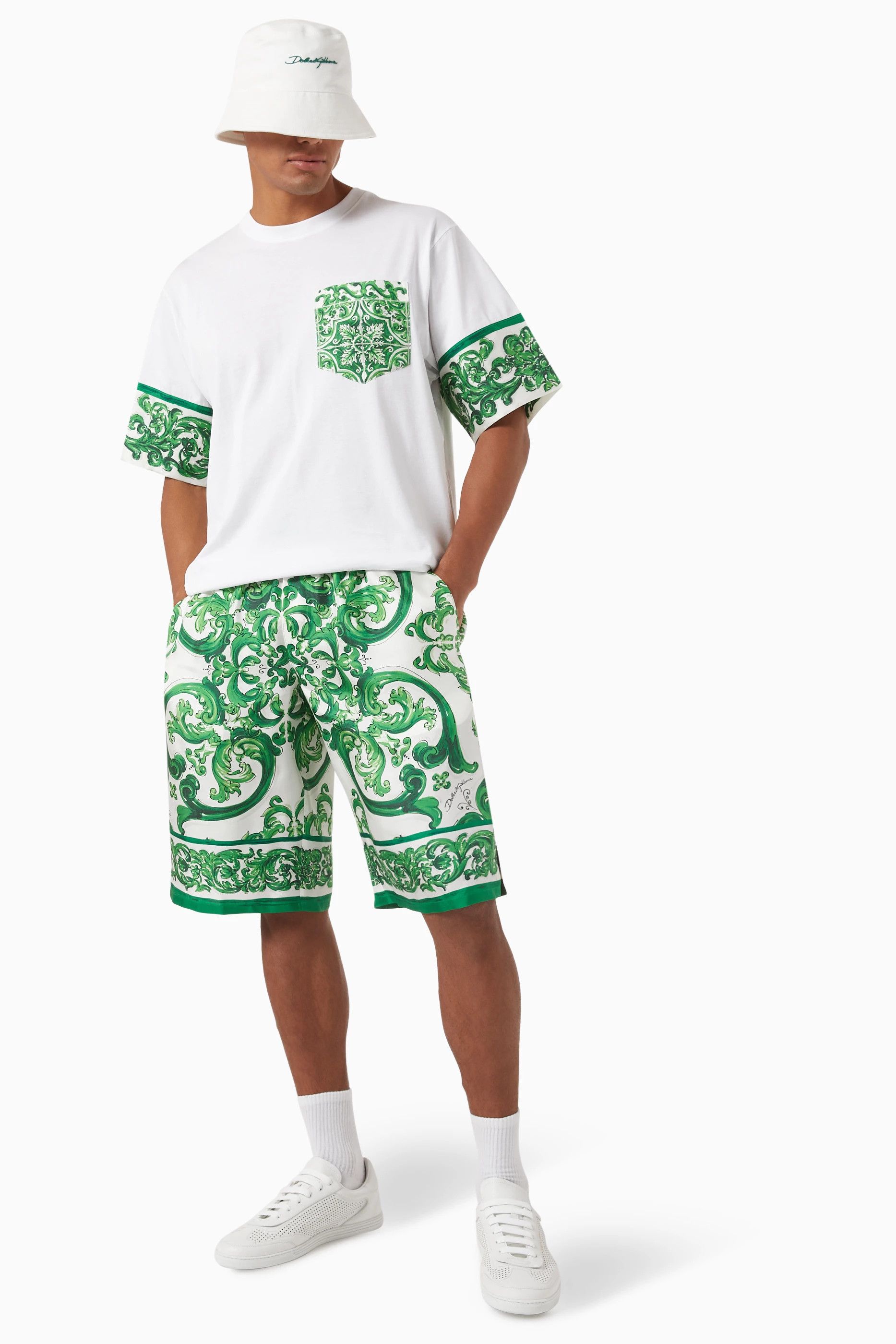 Dolce & Gabbana o1s22i1n0924 Bermuda Short in White Green Size US 34 / EU 50 - 2 Thumbnail