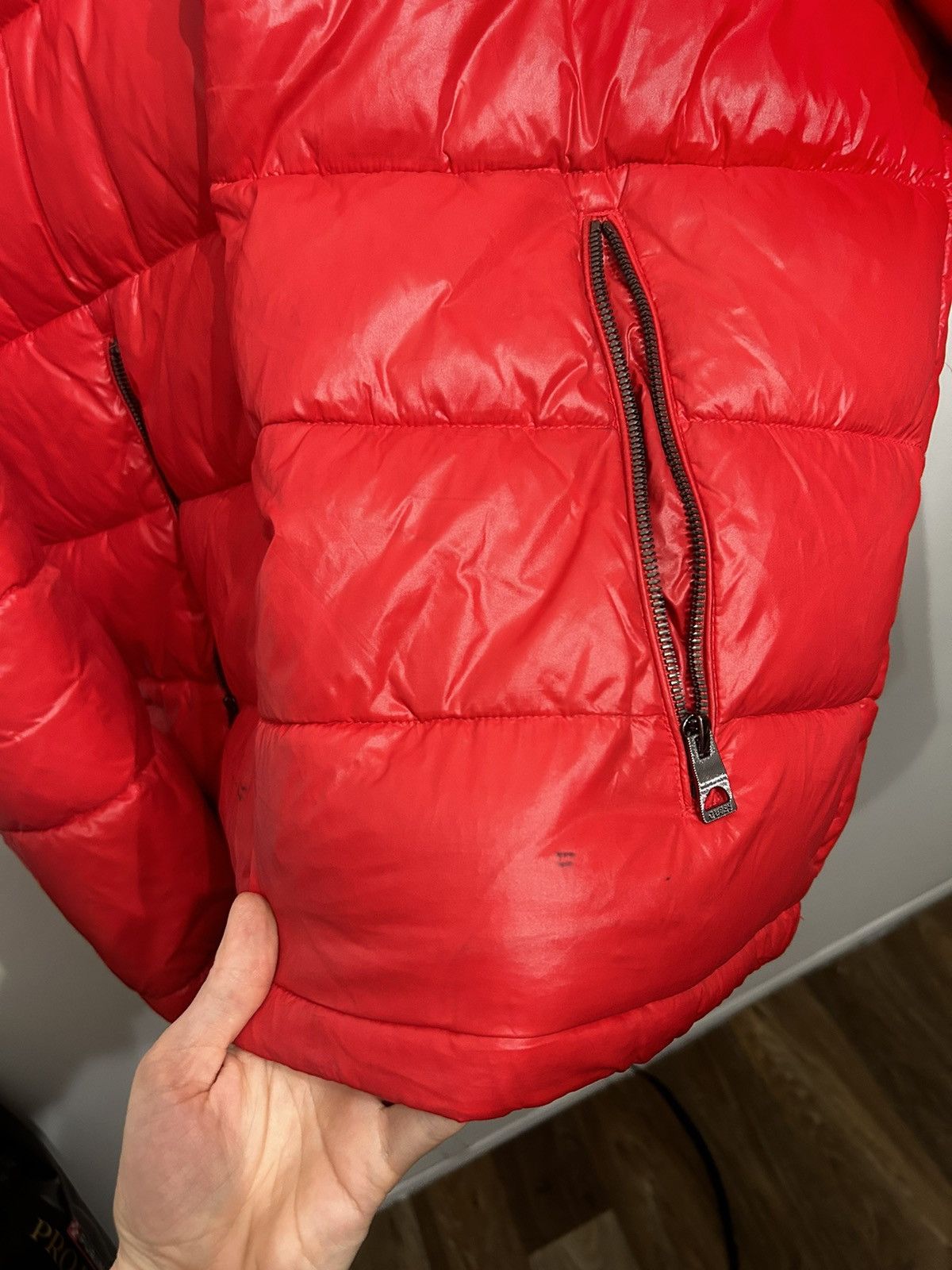 Guess Guess puffer jacket glossy red Size US XL / EU 56 / 4 - 3 Thumbnail