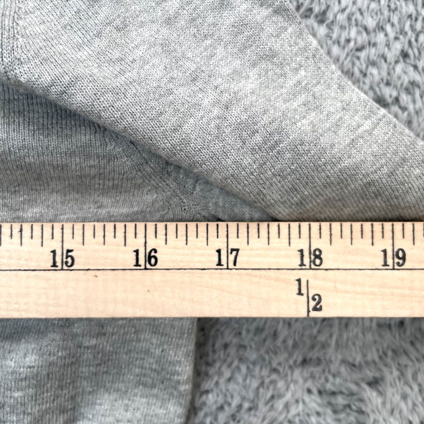 Banana Republic VINTAGE Banana Republic Sweater Womens XS Gray Polka Dots Cotton Scalloped Neck Size XS / US 0-2 / IT 36-38 - 6 Thumbnail