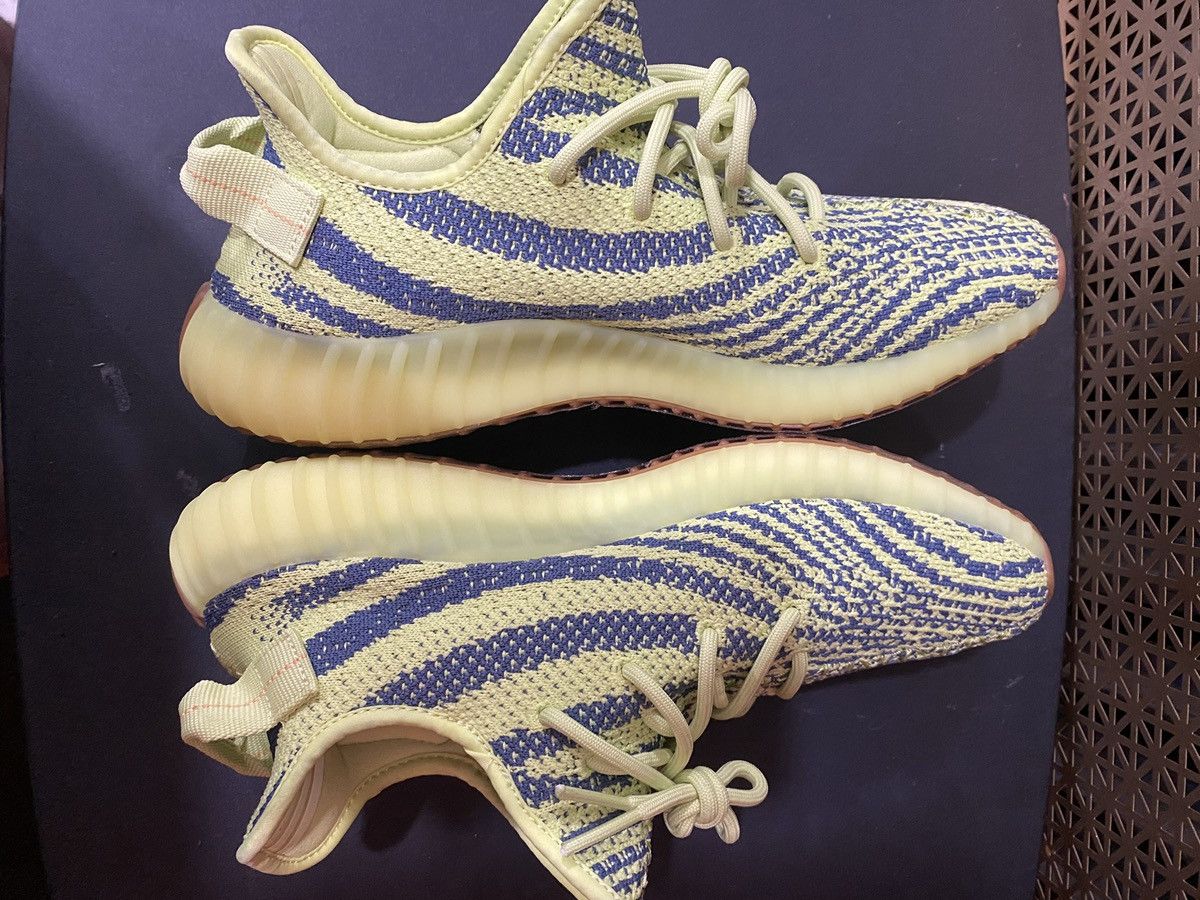 Yeezy Adidas Yeezy Boost 350 V2 Semi Frozen Yellow Size 9.5 Size US 9.5 / EU 42-43 - 3 Thumbnail
