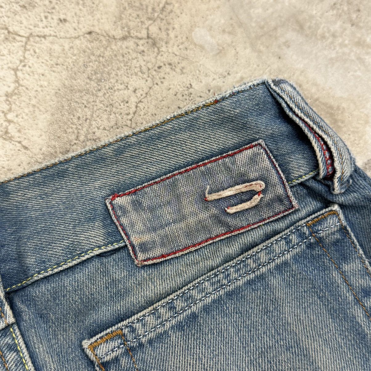 Diesel Diesel Industry Distressed Flare Bell Bottom Denim Pants Size 24" / US 00 / IT 34 - 17 Thumbnail