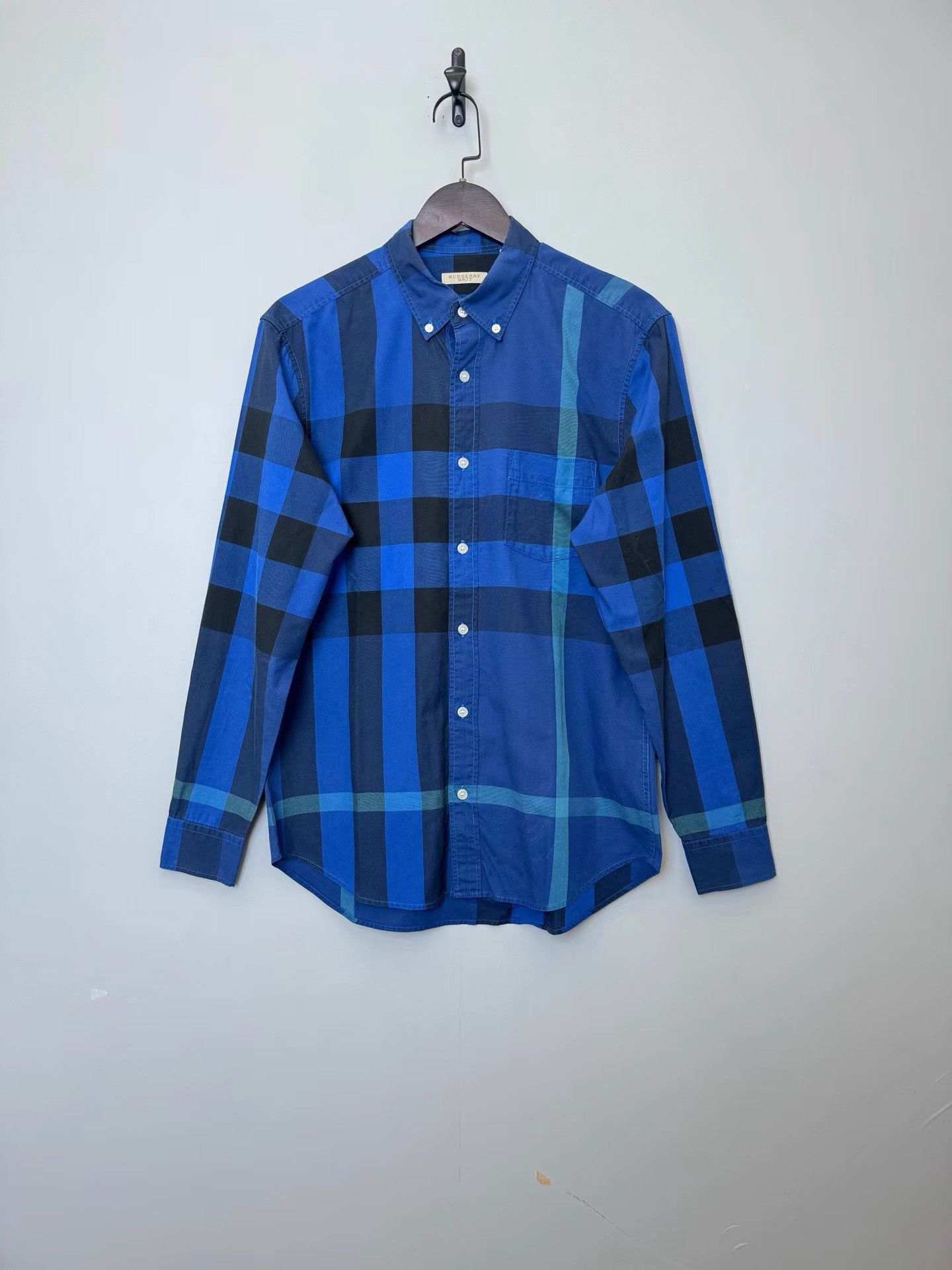 Burberry Burberry Classic Blue Check Long Sleeve Shirt K36 Size US M / EU 48-50 / 2 - 1 Thumbnail