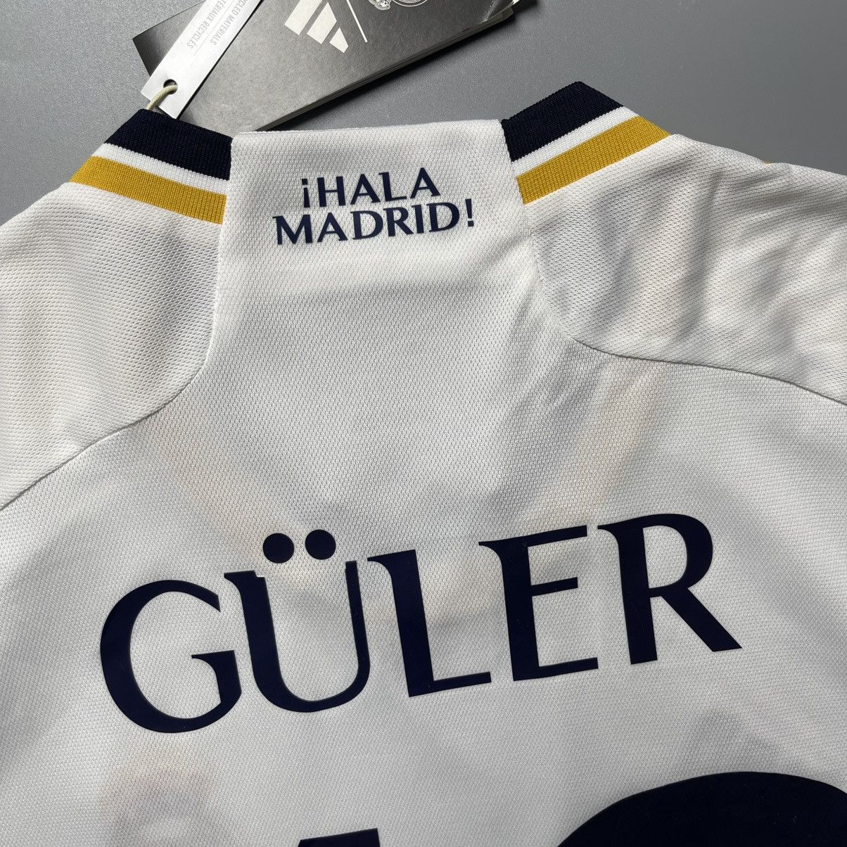 Adidas × Vintage NWT REAL MADRID 2023/2024 FOOTBALL HOME JERSEY #42 GULER Size US M / EU 48-50 / 2 - 10 Thumbnail