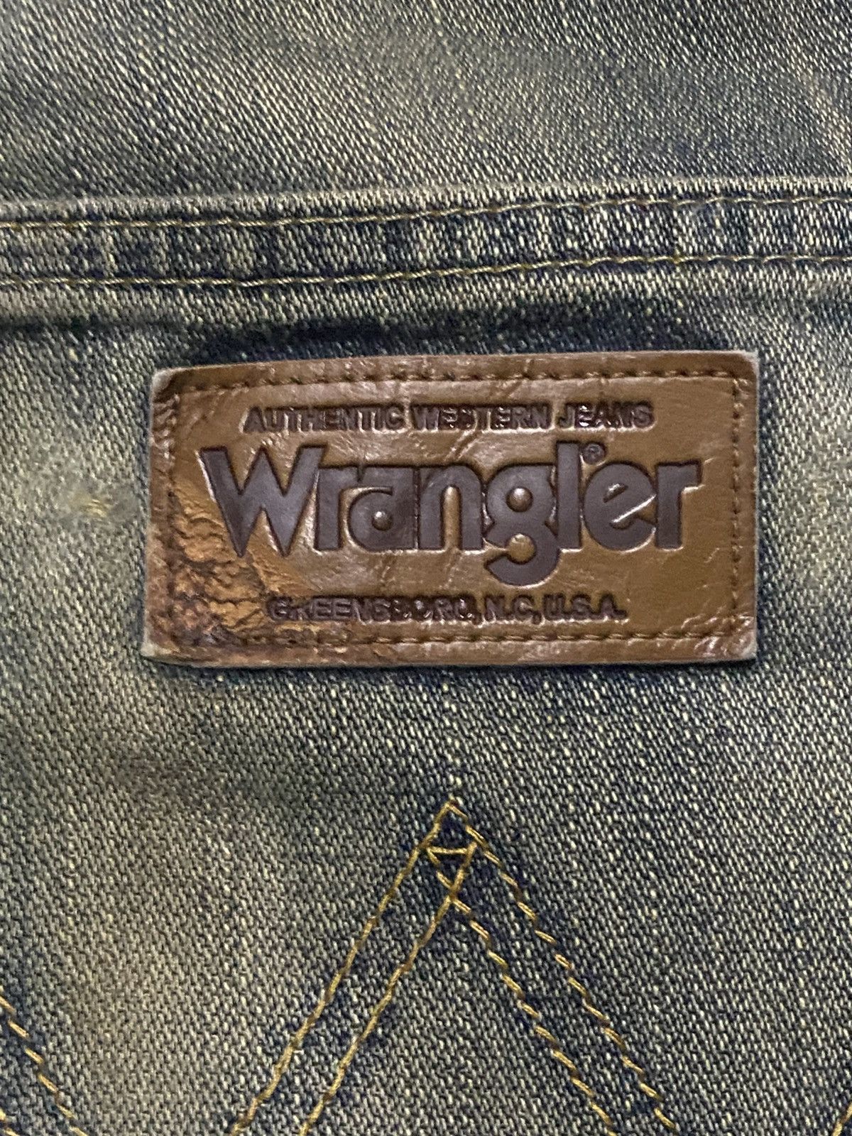Wrangler Vintage Wrangler Mud Wash Distressed Loose Jeans Size US 32 / EU 48 - 12 Thumbnail