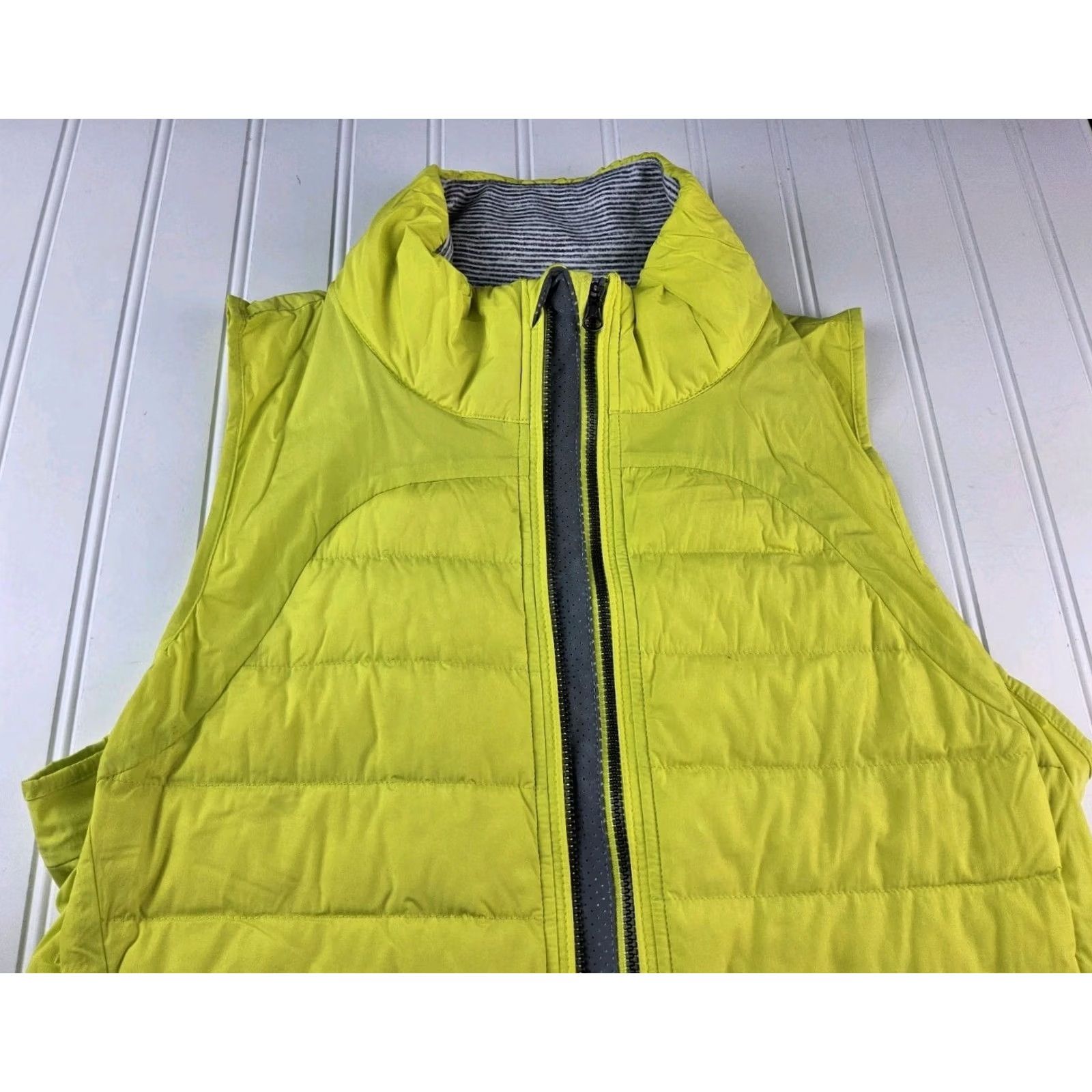 Lululemon Lululemon Vest Puffer Reflective Down Nylon Size 10 Women Yellow Size L / US 10 / IT 46 - 3 Thumbnail