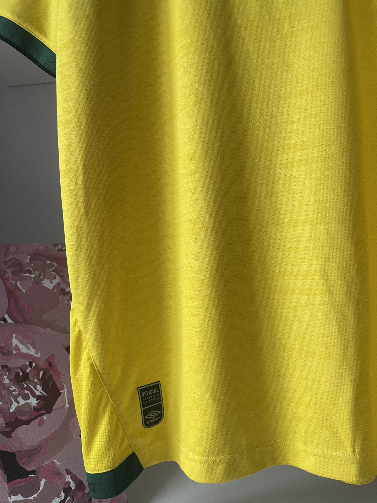 Umbro Umbro Jamaica 2021/2022 Reggae Boyz Soccer Jersey Bob Marley Size US XXL / EU 58 / 5 - 13 Thumbnail