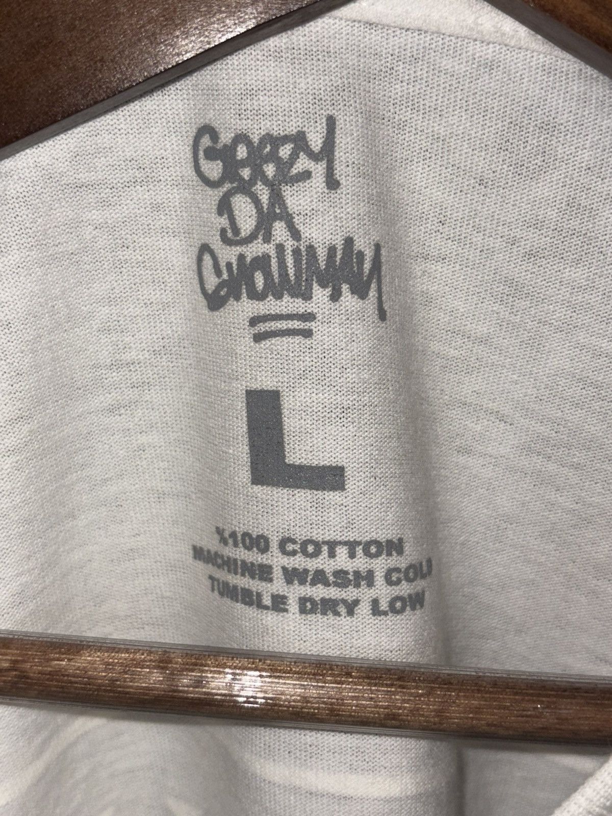Other SHORELINE MAFIA AUTOGRAPHED TSHIRT Size US L / EU 52-54 / 3 - 5 Thumbnail