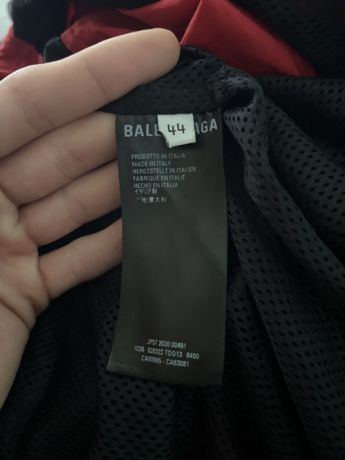 Balenciaga Balenciaga nylon Tracksuit shirt Size US S / EU 44-46 / 1 - 7 Thumbnail