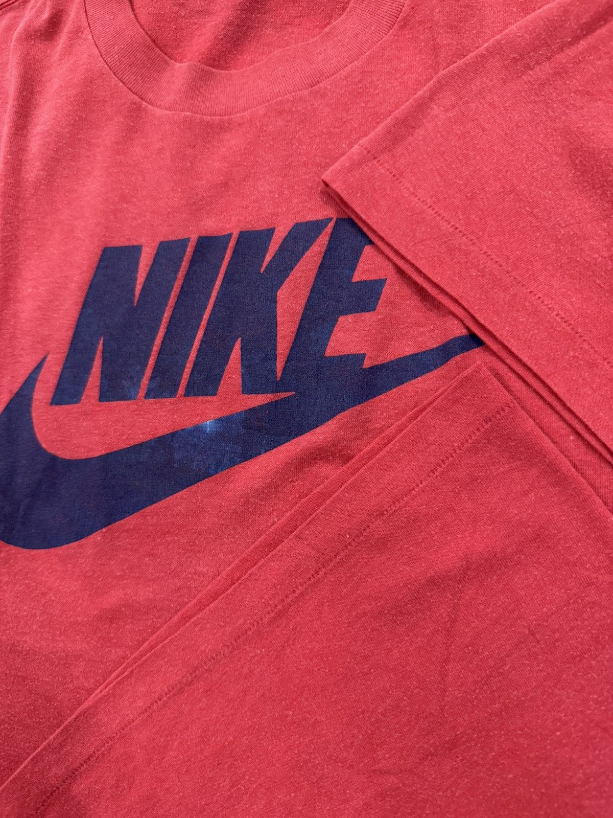 Nike vintage nike swoosh 80s tshirts Size US L / EU 52-54 / 3 - 4 Thumbnail