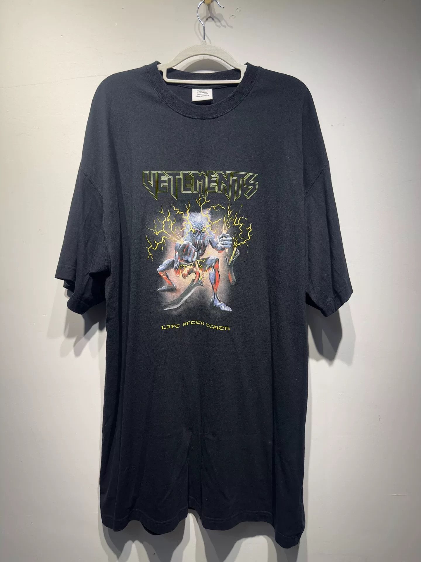 Vetements Vetements Metallic Gold T-Shirt M Men Size US M / EU 48-50 / 2 - 1 Thumbnail