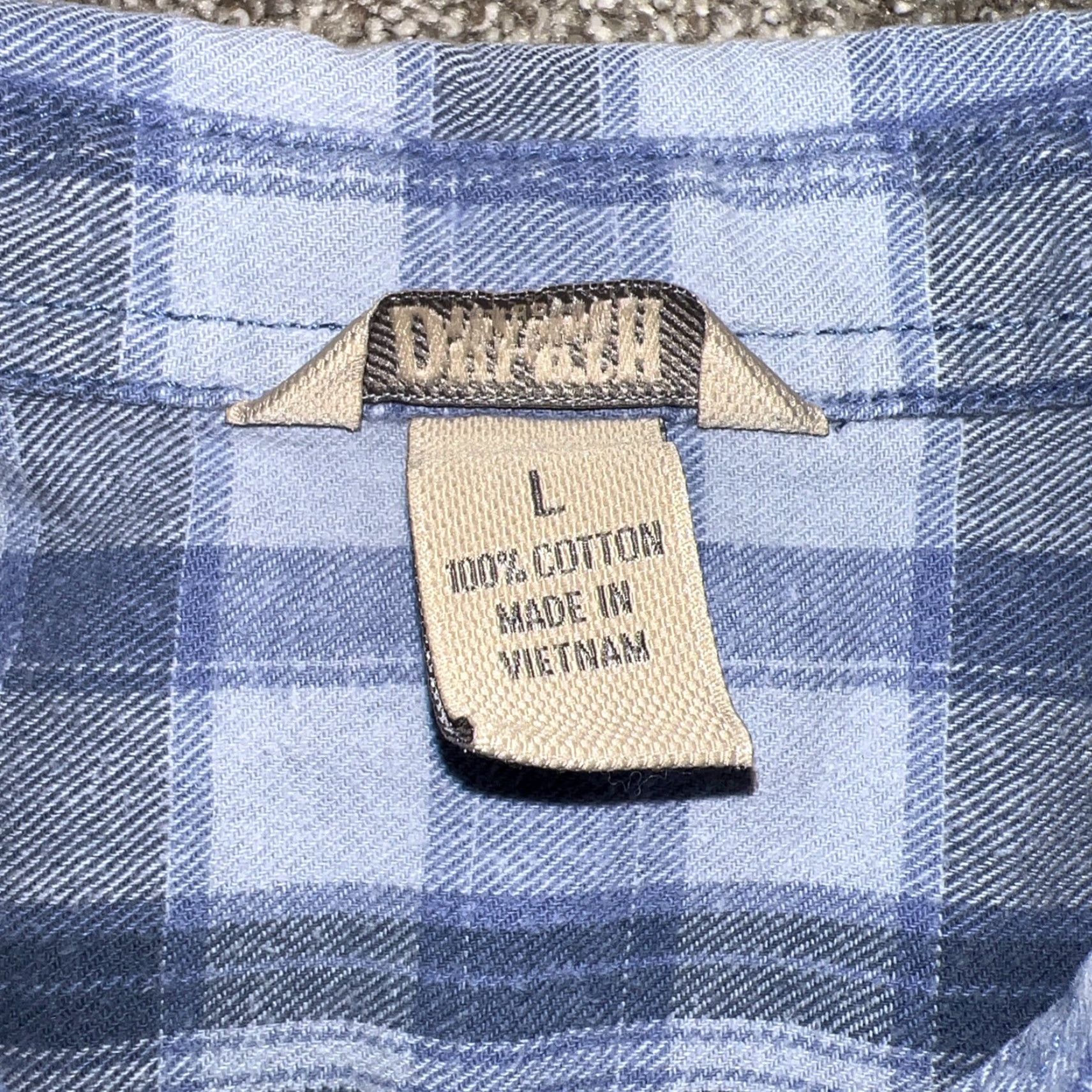 CO Duluth Trading Co Blue Flannel Shirt Womens Size L Size L / US 10 / IT 46 - 3 Thumbnail