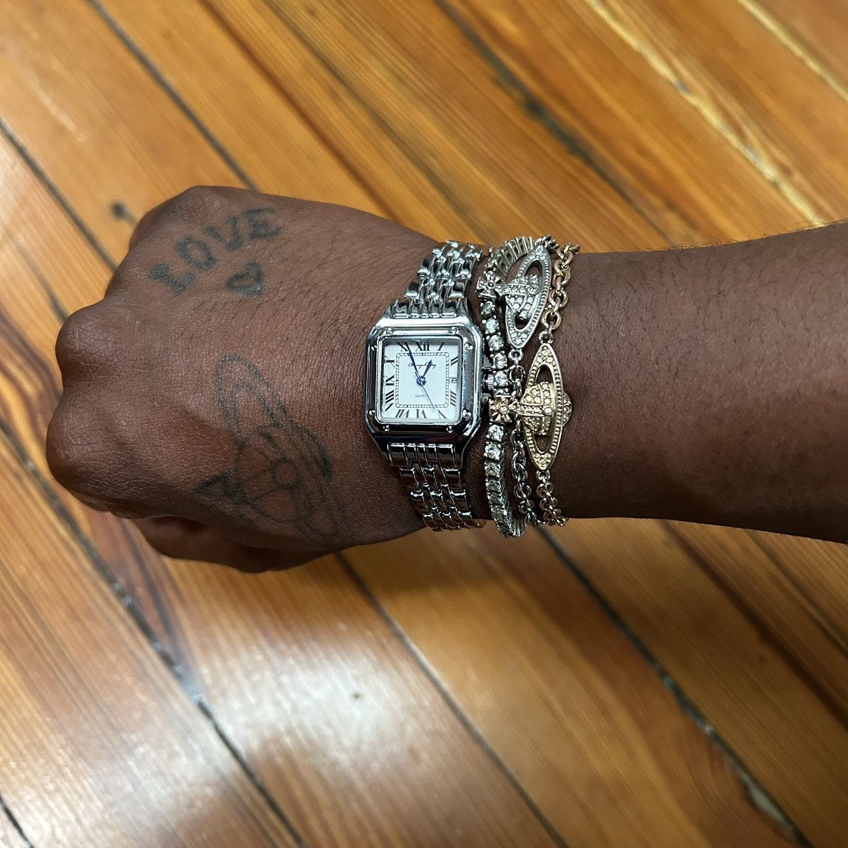 Vintage Vintage 90s vintage retro luxury style quartz silver watch Size ONE SIZE - 3 Thumbnail