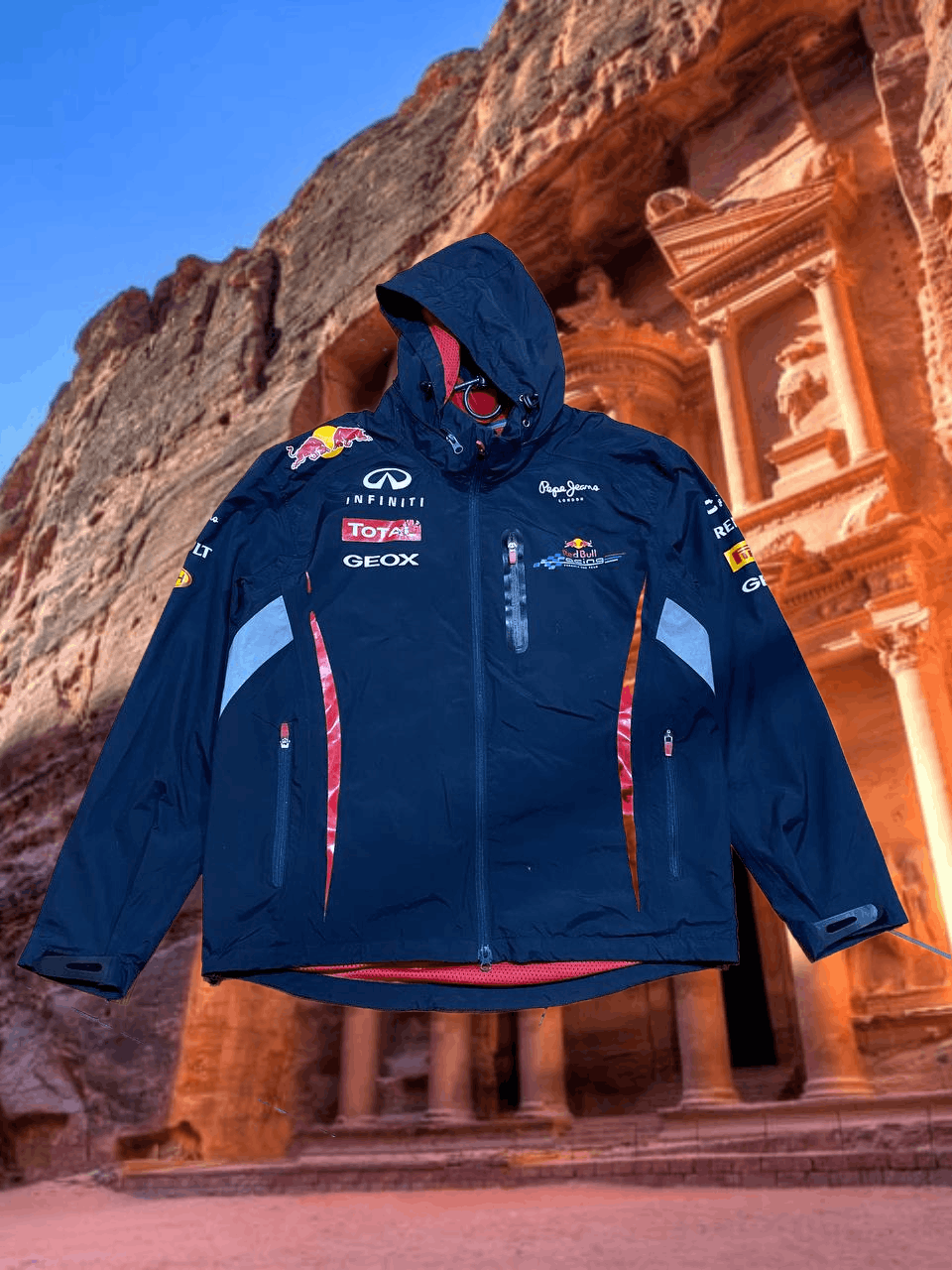 Red Bull vintage Y2K Red Bull big logo INFINITI jacket Streetwear Size US S / EU 44-46 / 1 - 1 Thumbnail