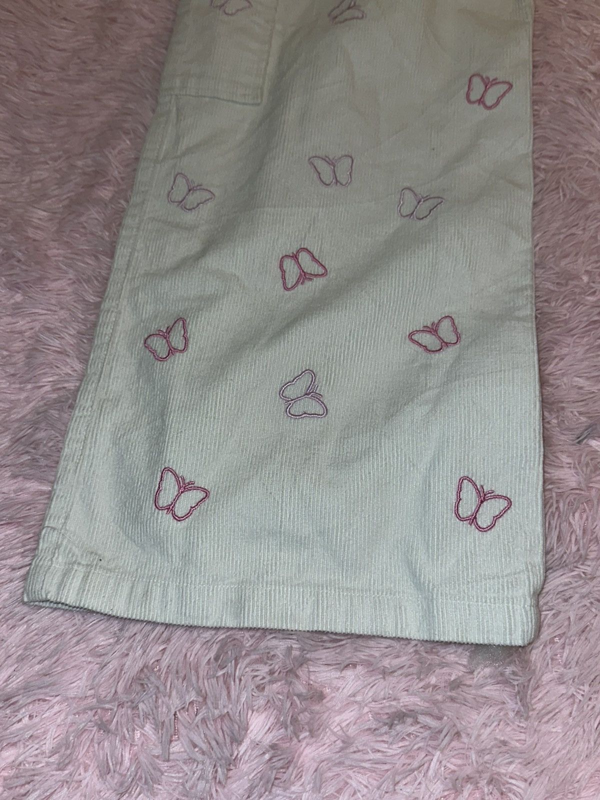 Forever 21 Y2K Forever 21 White Corduroy Butterfly Flare Cargo Pants Size 30" / US 8 / IT 44 - 6 Thumbnail
