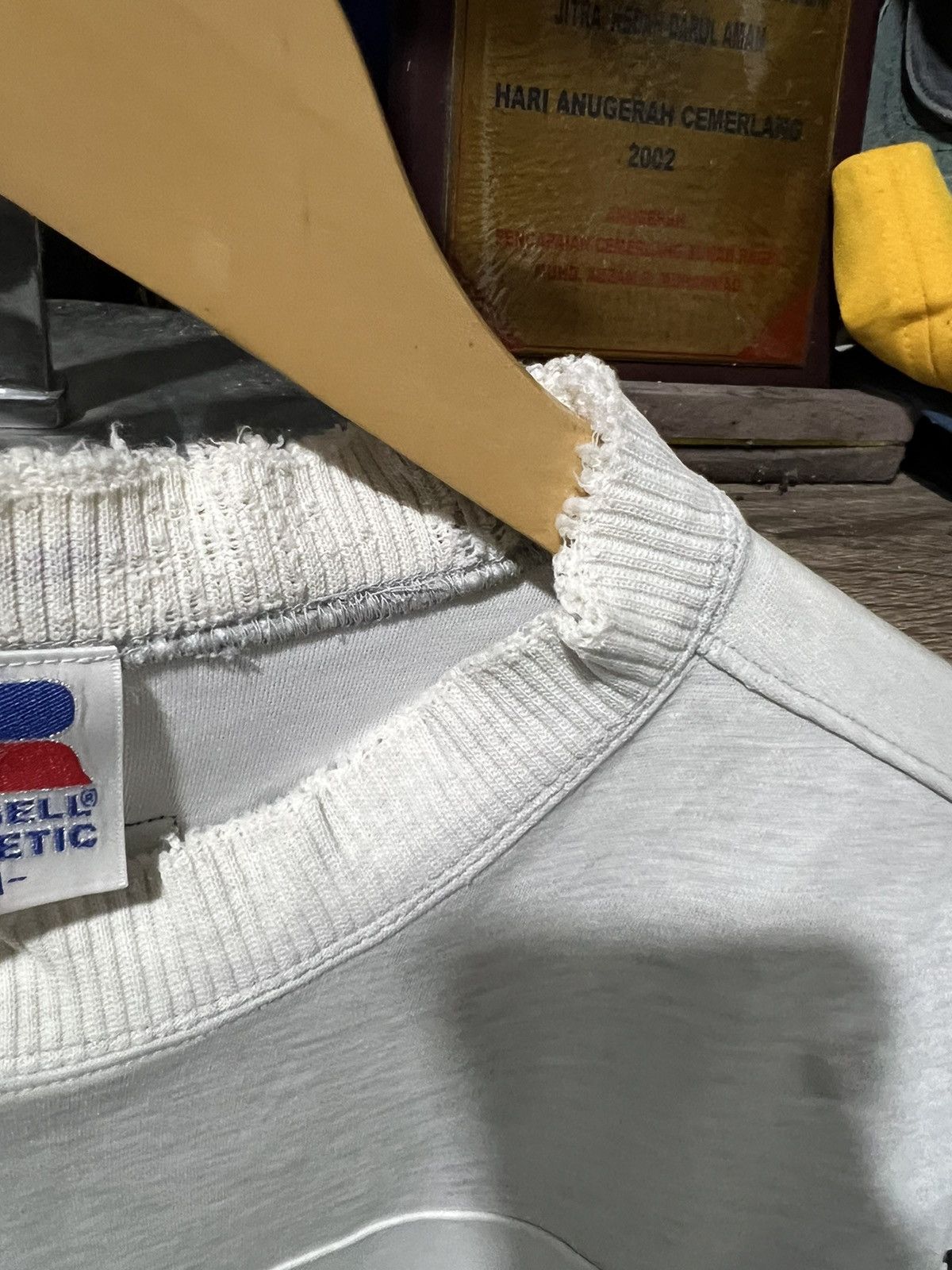 Russell Athletic 🔥Vintage Distressed Russell Athletic Crewneck Sweatshirt Size US M / EU 48-50 / 2 - 10 Thumbnail