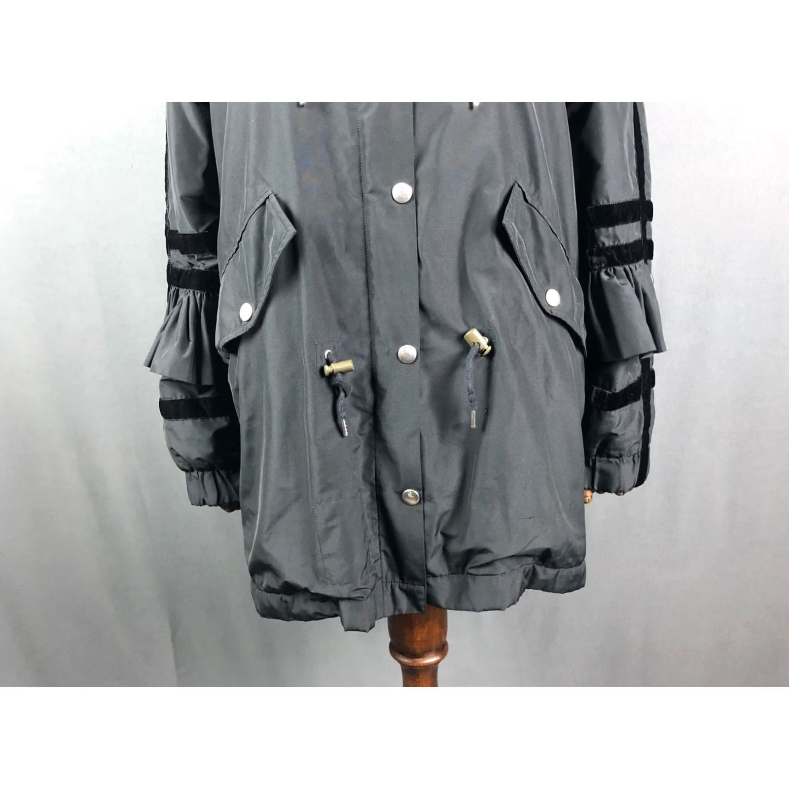 Alexander McQueen Alexander McQueen Full Zip Hooded Jacket Women Size 38 Black Polyester Snap Zip Casual Modern Classic Jacket Size XS / US 0-2 / IT 36-38 - 7 Thumbnail