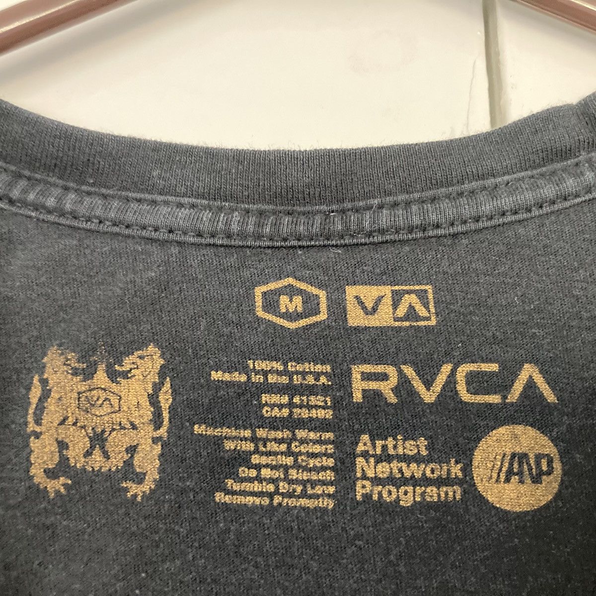 RVCA RVCA THE POLTERGEIST T SHIRT HORROR MOVIE ARTIST NETWORK APN Size US M / EU 48-50 / 2 - 6 Thumbnail