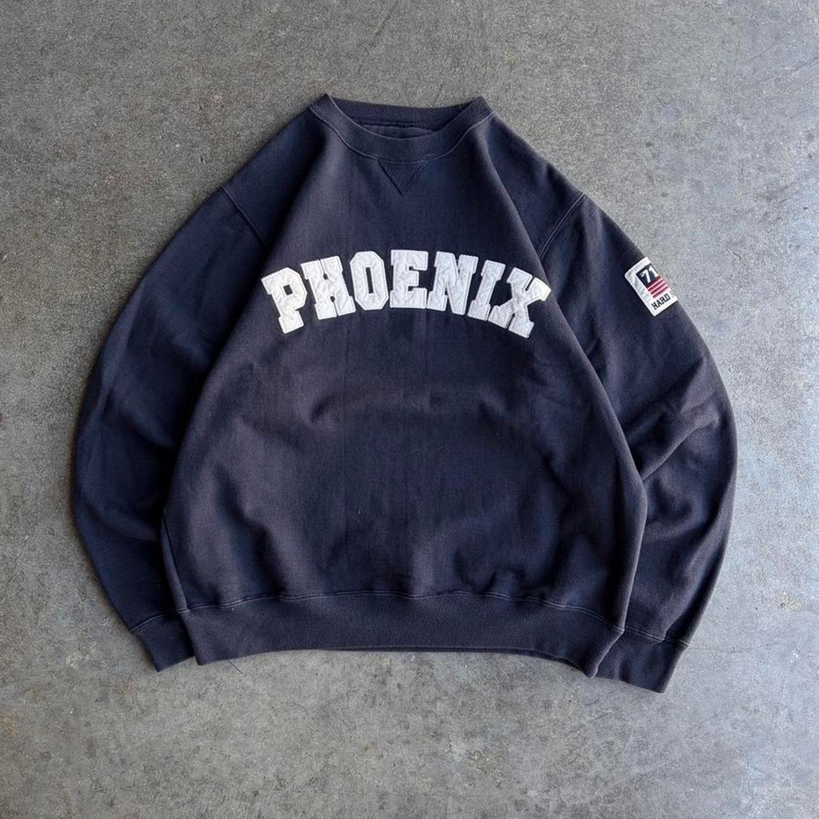 Hard Rock Cafe 2000s pheonix hard rock cafe crewneck Size US L / EU 52-54 / 3 - 5 Thumbnail