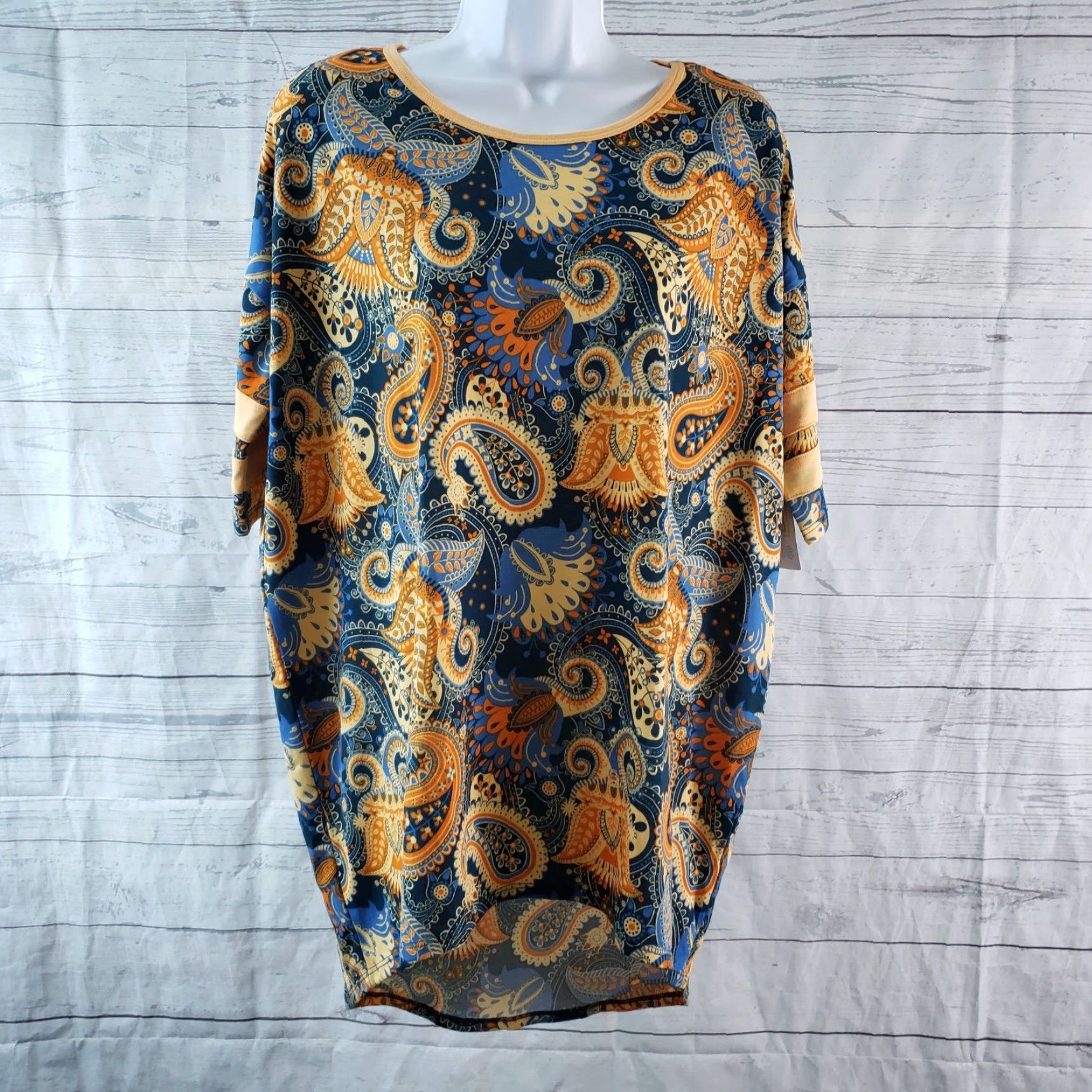 Vintage VINTAGE LuLaRoe Irma Top XS Women’s Short Sleeve Paisley Blue Orange Shirt Size XS / US 0-2 / IT 36-38 - 2 Thumbnail