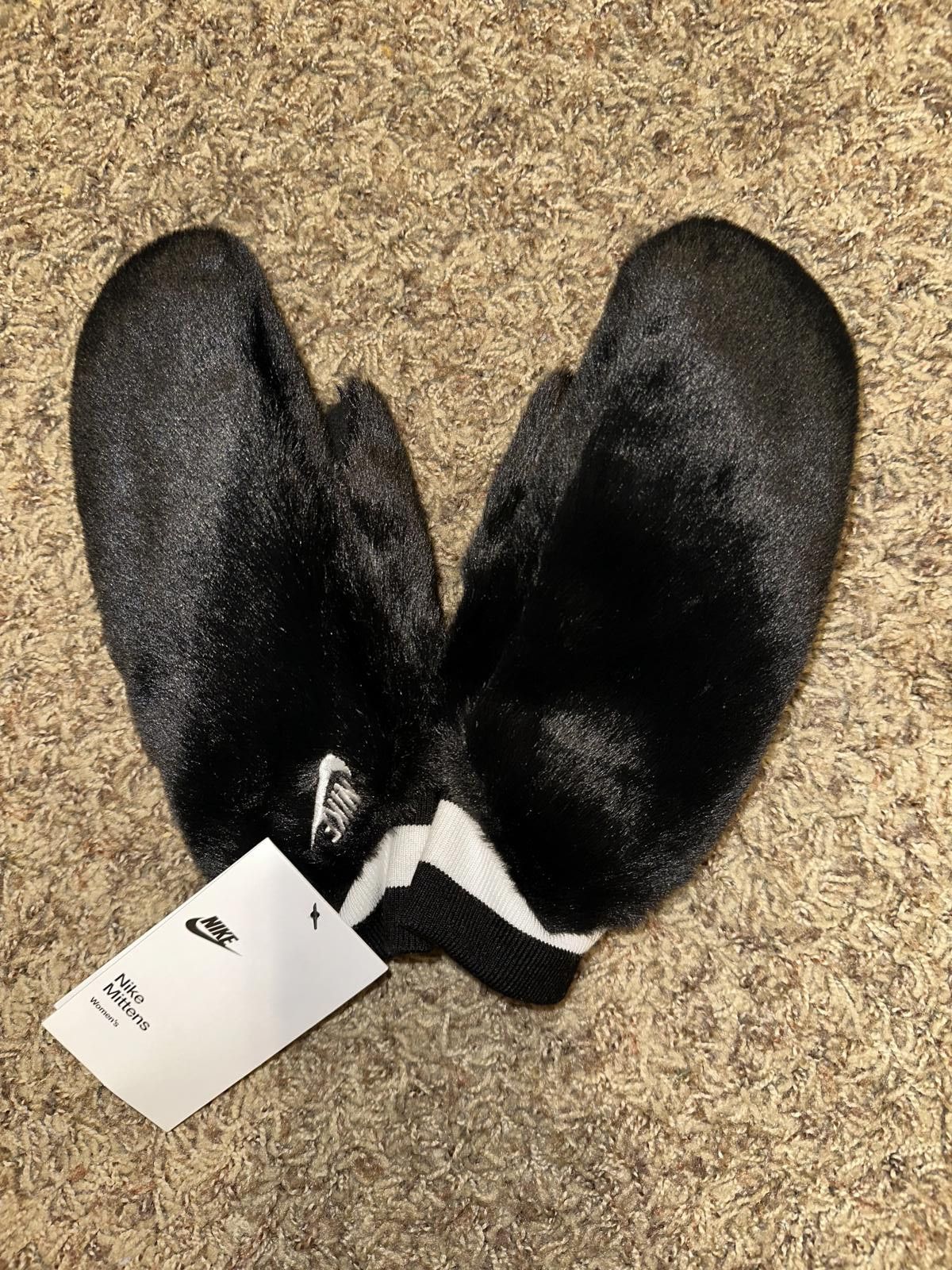 Nike Nike Women’s Warm Mitten Gloves Size ONE SIZE - 1 Thumbnail