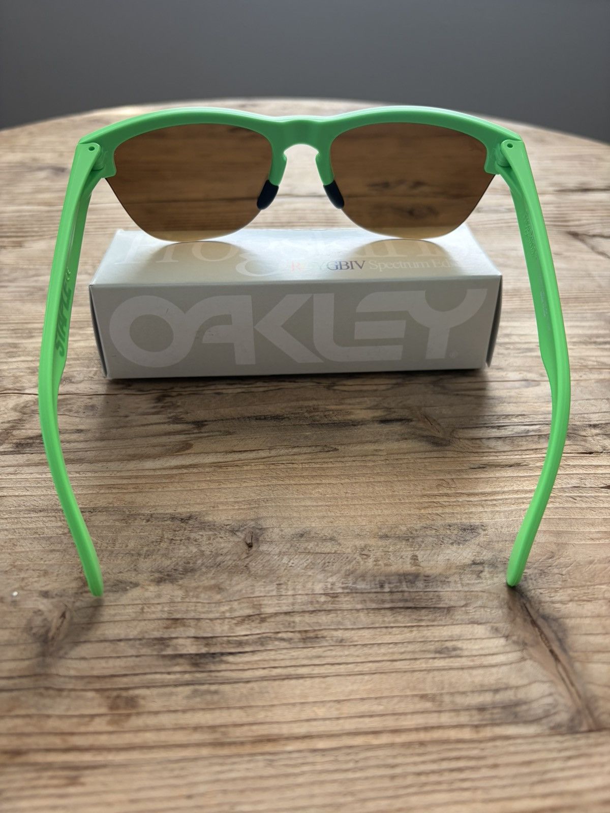 Oakley New Oakley x Staple Frogskins Sunglasses ROYGBIV Limited 24k Size ONE SIZE - 6 Thumbnail
