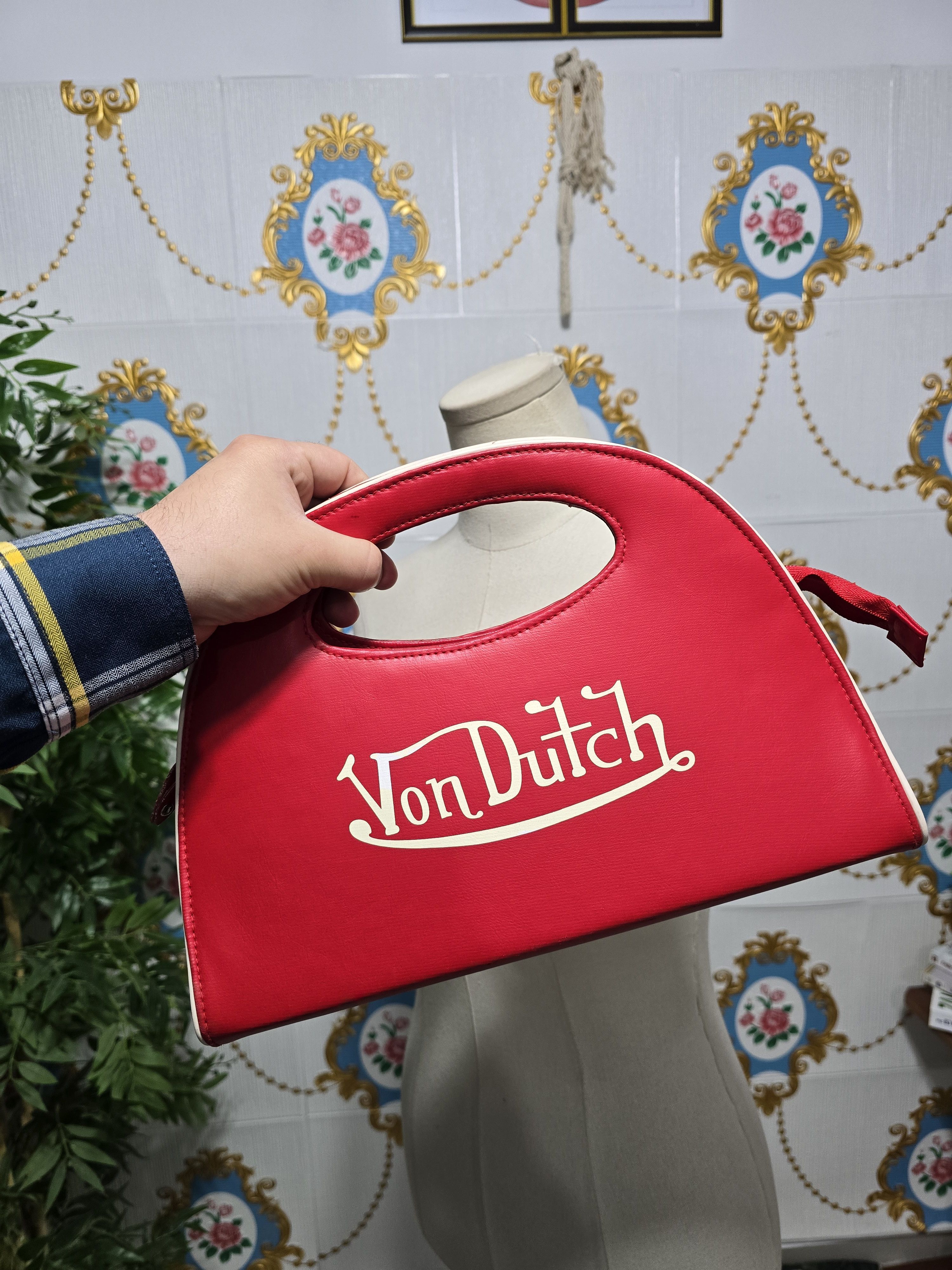 Von Dutch VON DUTCH red and white bowling bag VINTAGE, RARE Size ONE SIZE - 1 Thumbnail