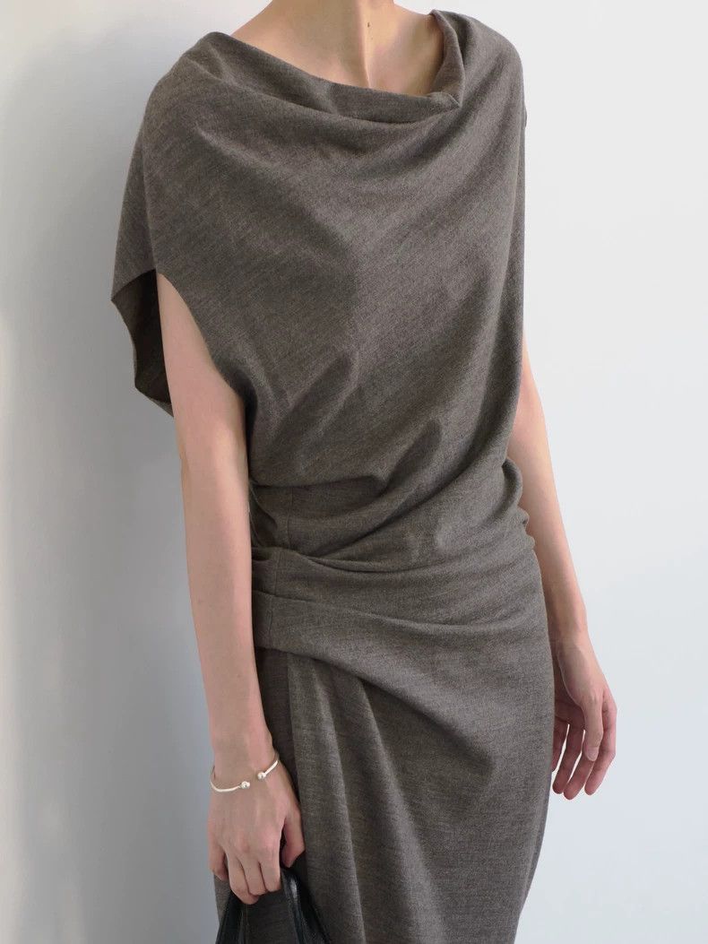 Helmut Lang HELMUT LANG A pleated dress with asymmetrical folds Size S / US 4 / IT 40 - 6 Thumbnail