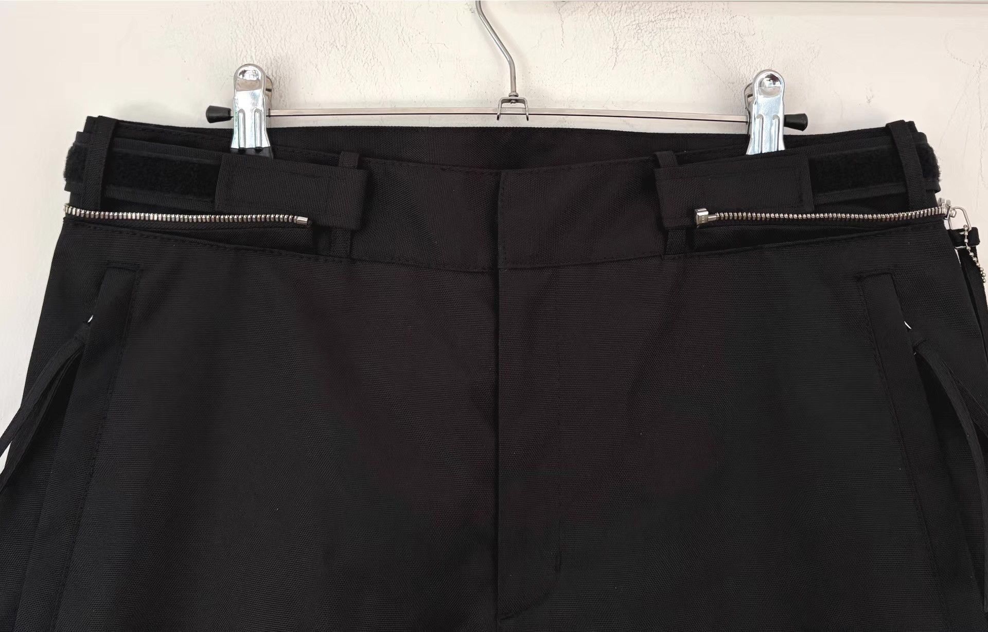 KANGHYUK Black Moto-Inspired Casual Pants with Knee Panels Size 34 Size US 34 / EU 50 - 7 Thumbnail