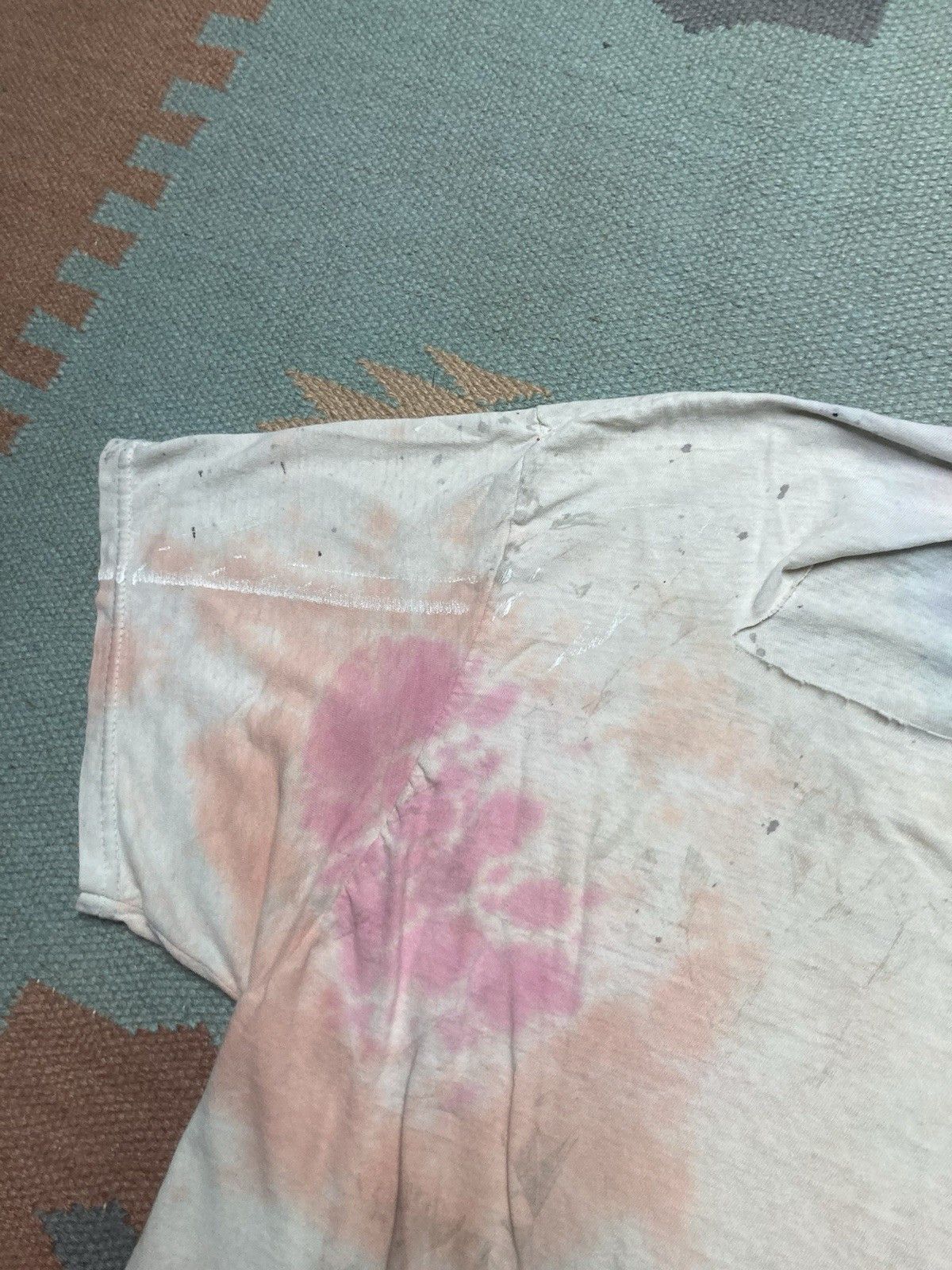 Hanes Hanes tie dye t shirt soft cotton paint distress worn thin L Size US L / EU 52-54 / 3 - 13 Thumbnail