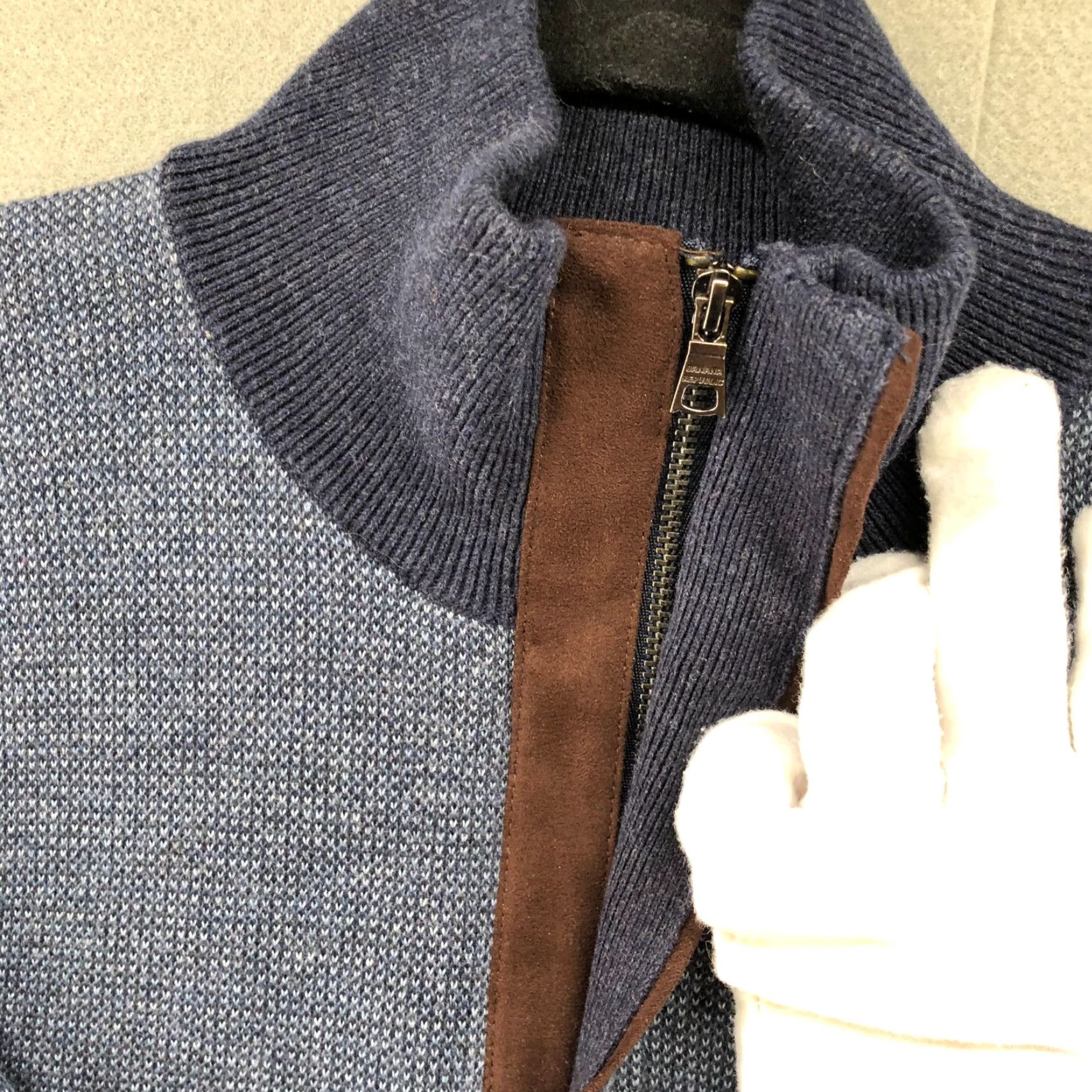 Banana Republic VINTAGE Banana Republic 1/4 Zip Sweater Mens M Cotton Blue Waffle Knit Textured Pullover Shirt? Size US M / EU 48-50 / 2 - 7 Thumbnail
