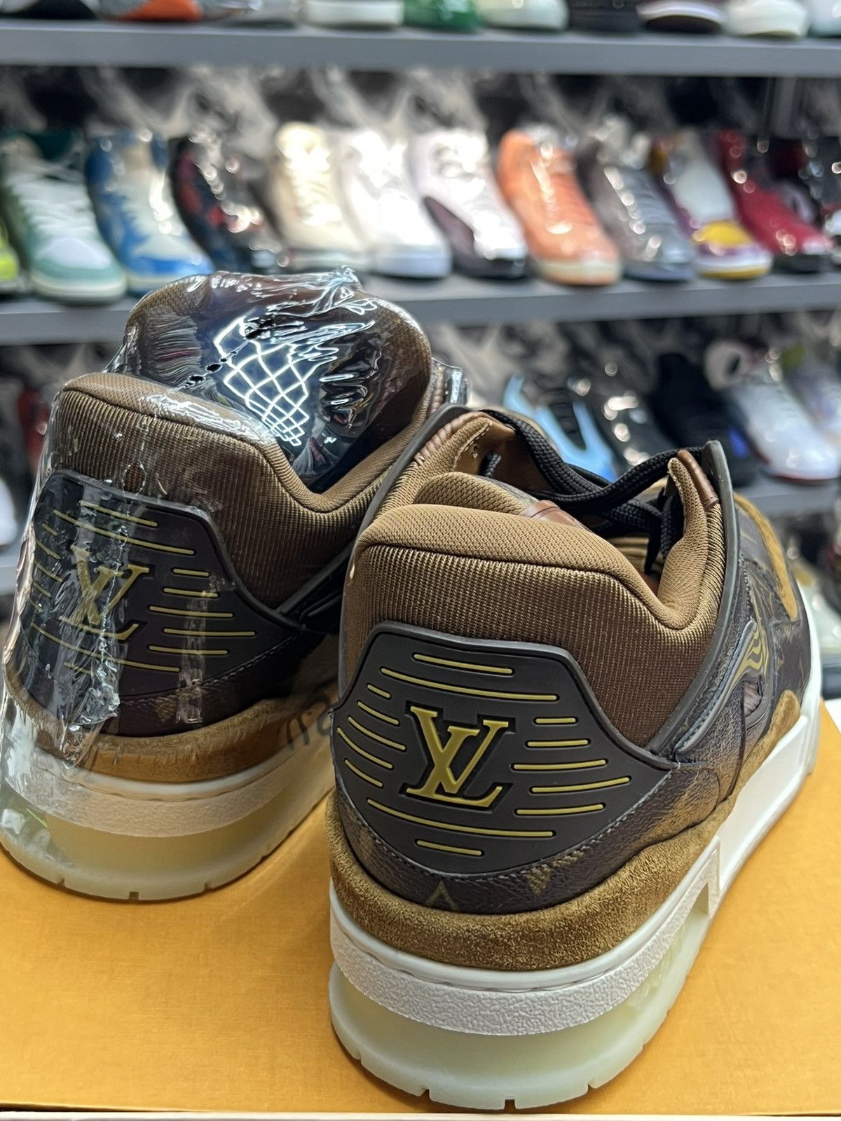 Louis Vuitton Louis Vuitton Trainer Low Sneakers Size US 9.5 / EU 42-43 - 5 Thumbnail