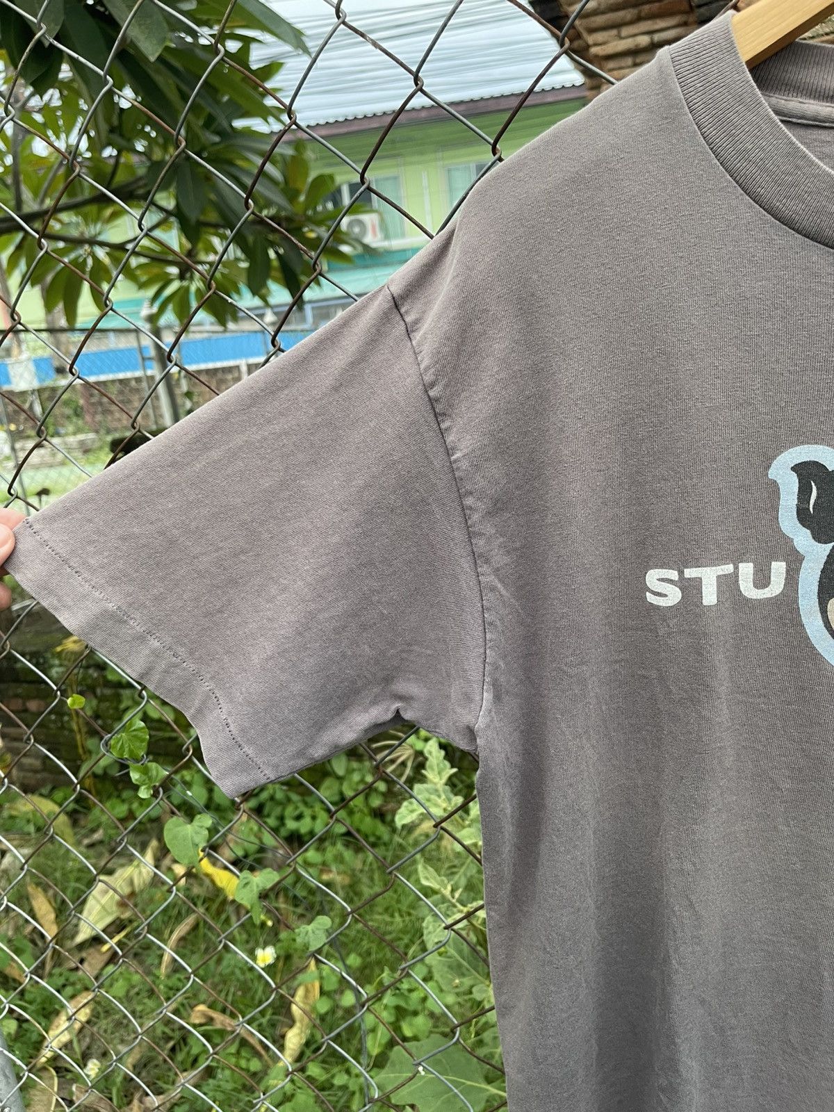 Stussy Rare Vintage 1990s Stussy Dog Graphic Faded T Shirt Large Size US L / EU 52-54 / 3 - 5 Thumbnail